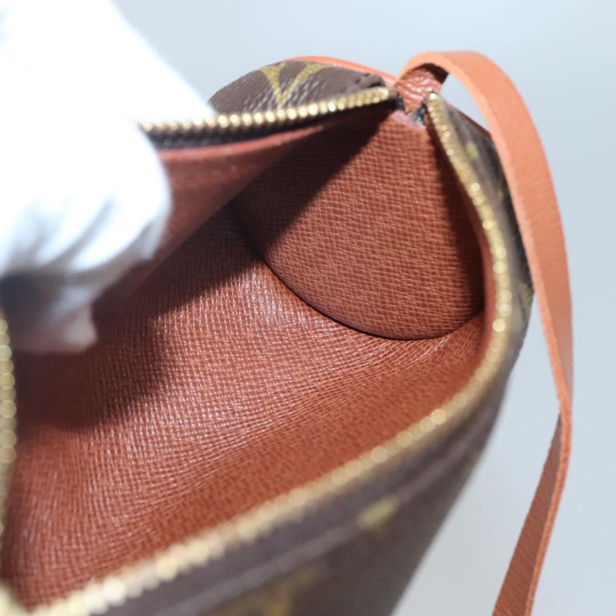 Louis Vuitton Louis Vuitton Papillon Pochette Monogram Canvas Size ONE SIZE - 14 Thumbnail