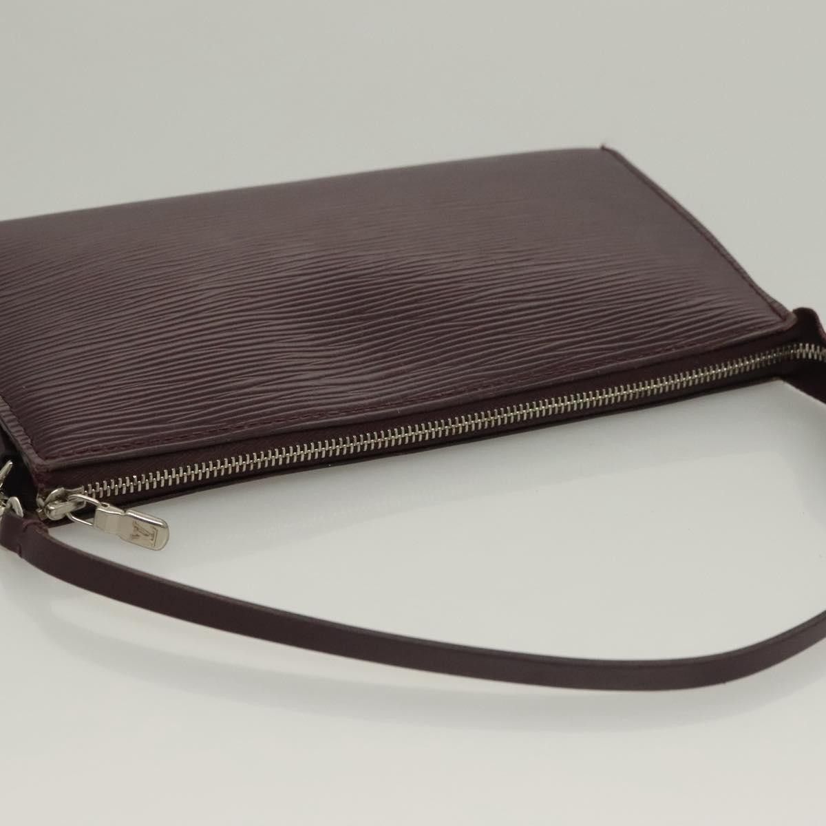 Louis Vuitton Louis Vuitton Pochette Accessoires Epi Leather Size ONE SIZE - 16 Thumbnail