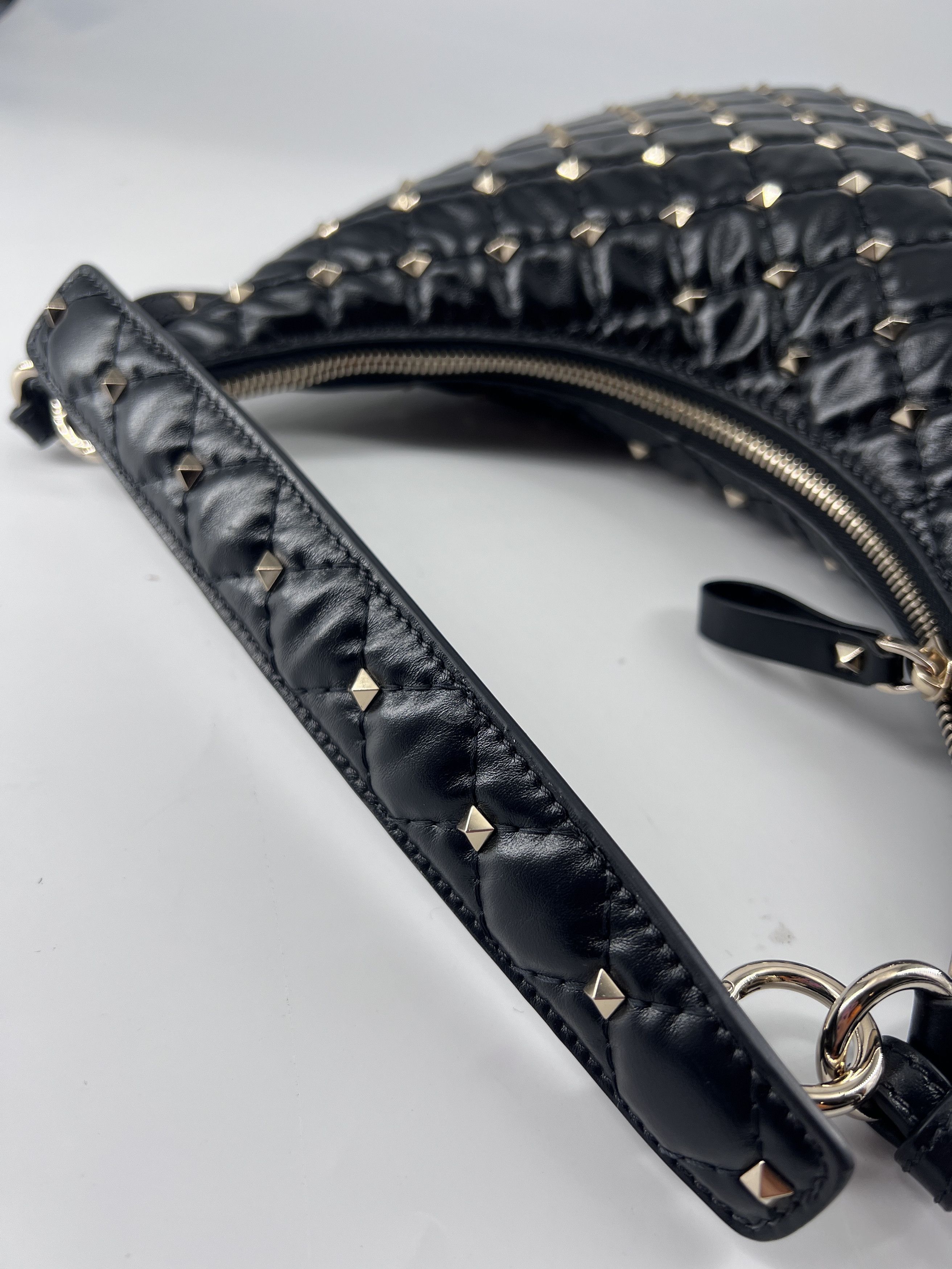 Valentino Valentino Garavani Rockstud Bow Double Zip Wristlet Clutch Size ONE SIZE - 3 Thumbnail