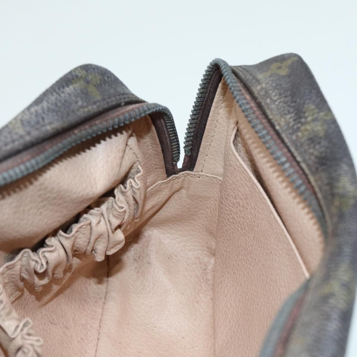 Louis Vuitton Louis Vuitton Trousse Toilette Monogram Canvas Size ONE SIZE - 14 Thumbnail