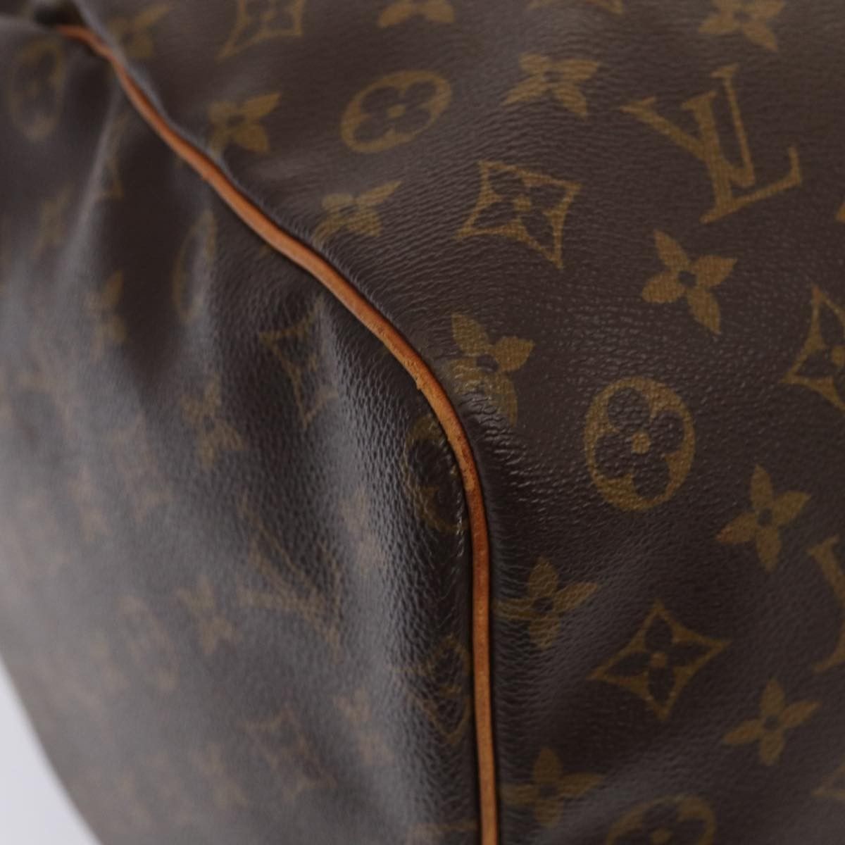 Louis Vuitton Louis Vuitton Keepall Bag Monogram Canvas Size ONE SIZE - 14 Thumbnail