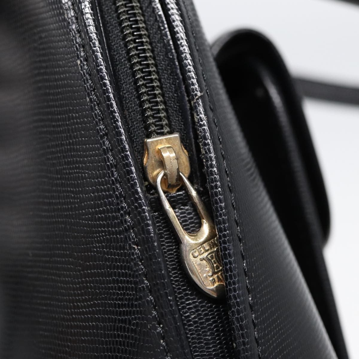 Celine Celine Circle Logo Handbag Leather Size ONE SIZE - 15 Thumbnail