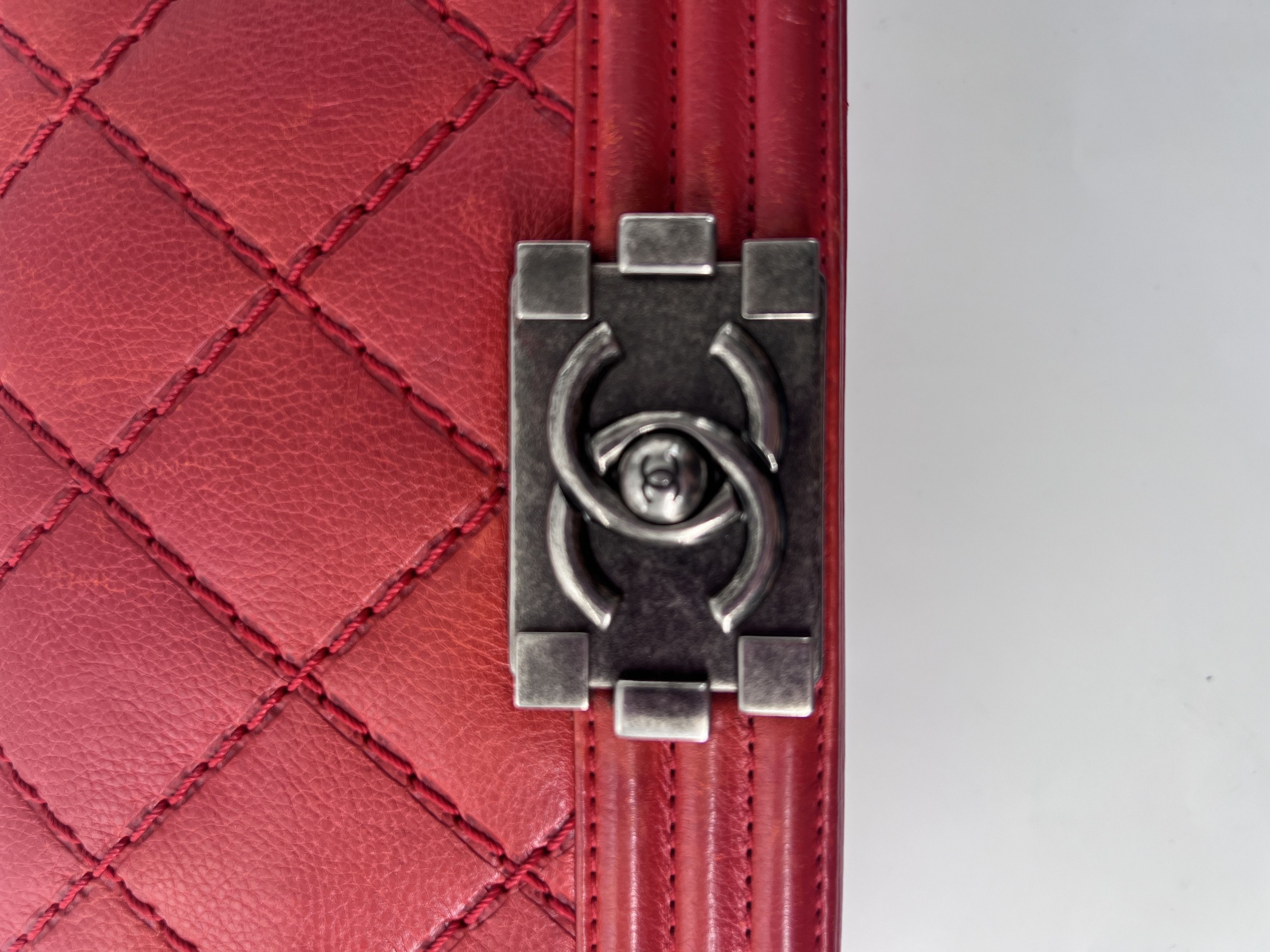 Chanel Chanel Boy Flap Bag Quilted Lambskin Size ONE SIZE - 7 Thumbnail