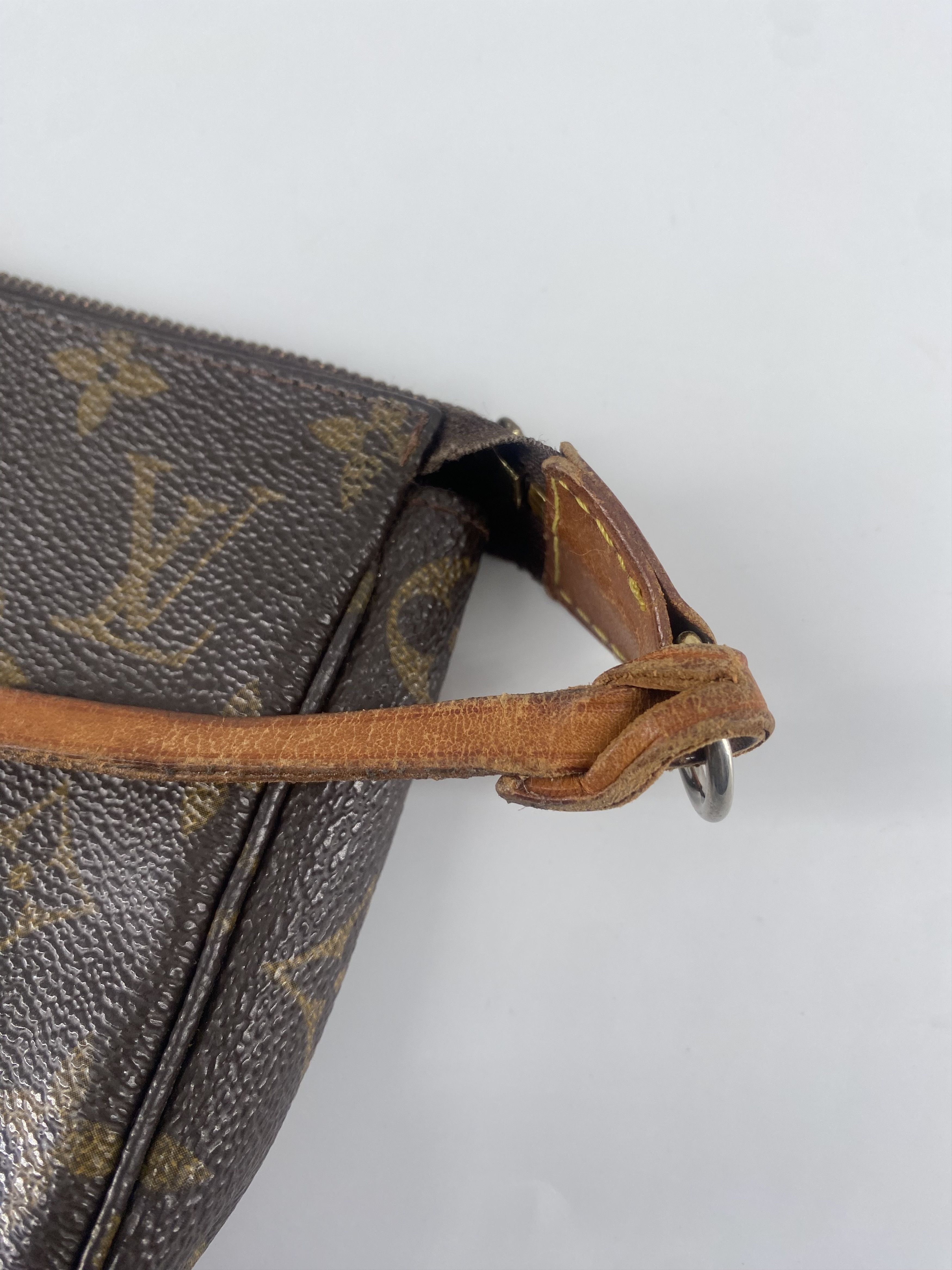Louis Vuitton Louis Vuitton Pochette Accessoires Monogram Canvas Size ONE SIZE - 7 Thumbnail