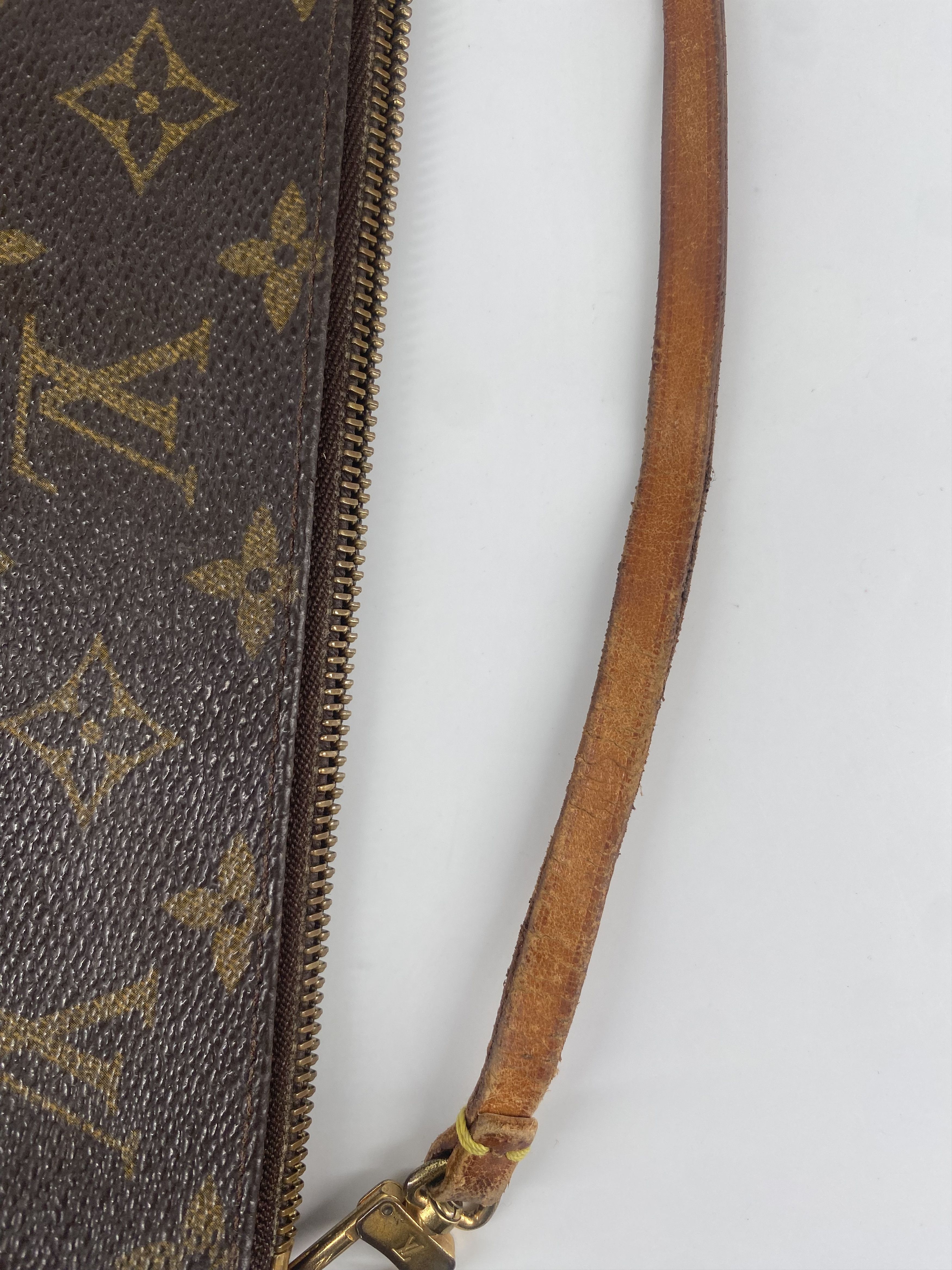 Louis Vuitton Louis Vuitton Pochette Accessoires Monogram Canvas Size ONE SIZE - 10 Thumbnail