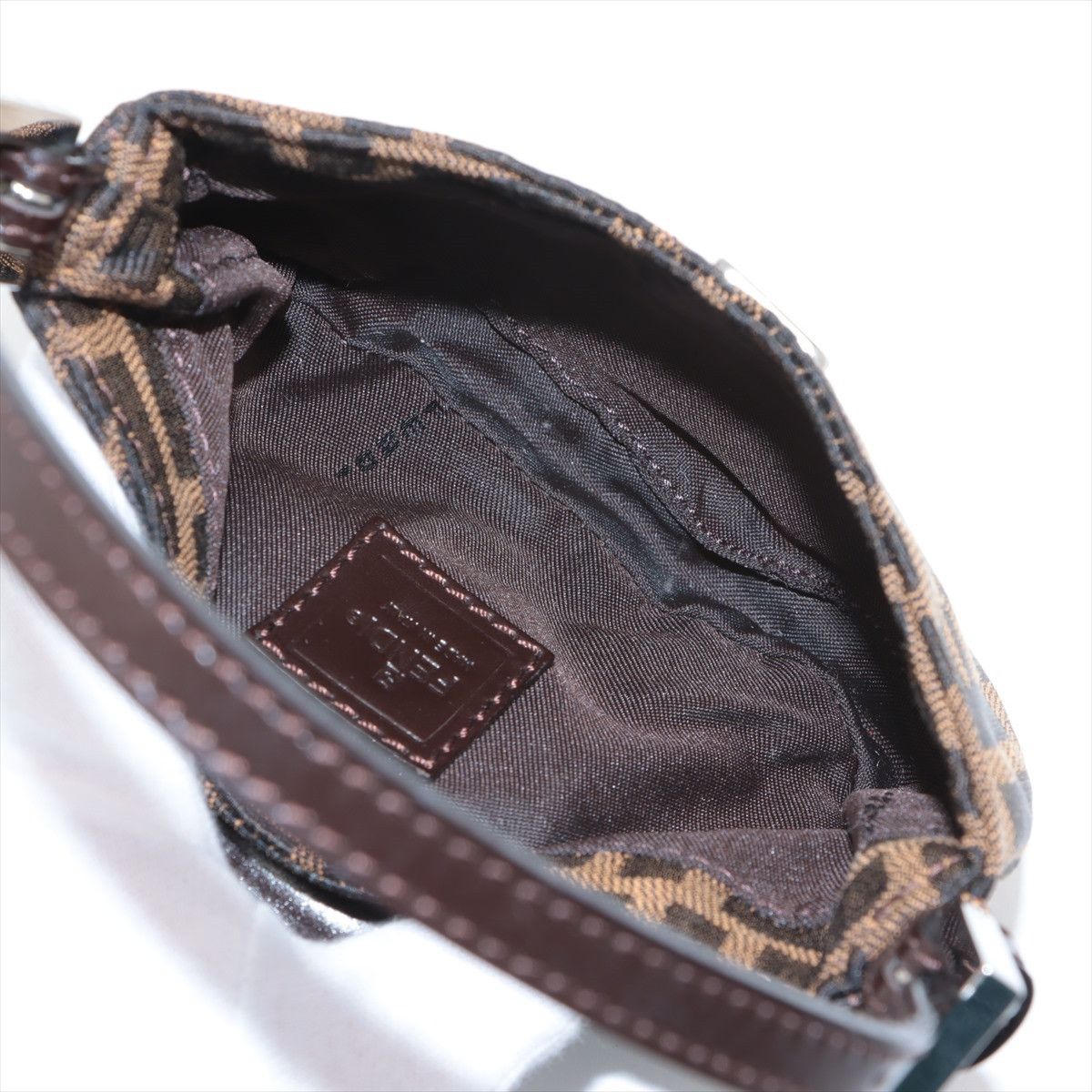 Fendi Fendi FF Logo Pouch Leather Size ONE SIZE - 5 Thumbnail
