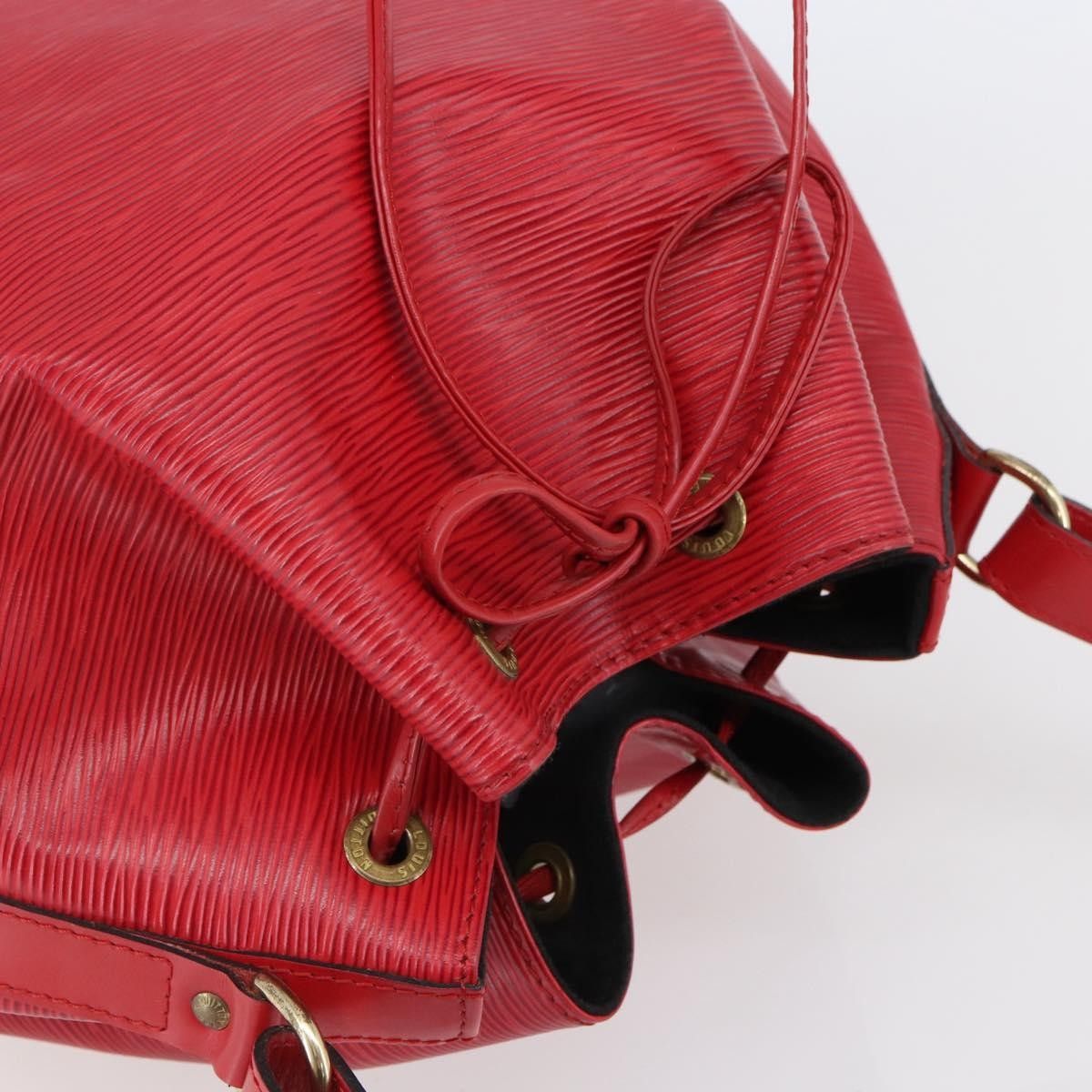 Louis Vuitton Louis Vuitton Petit Noe Handbag Epi Leather Size ONE SIZE - 12 Thumbnail