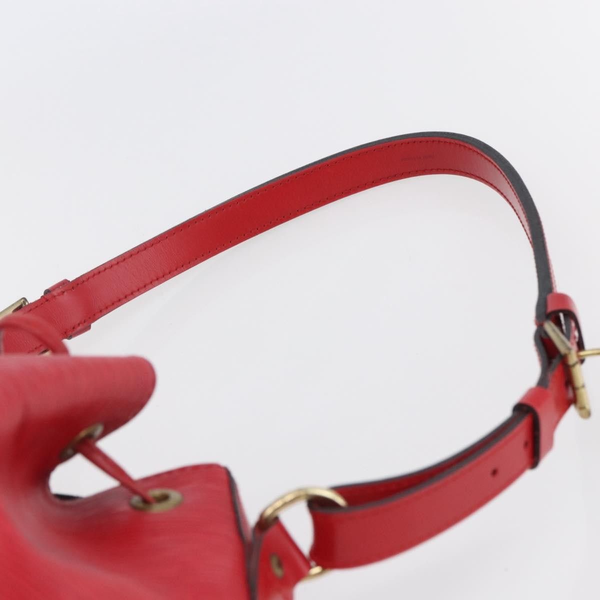Louis Vuitton Louis Vuitton Petit Noe Handbag Epi Leather Size ONE SIZE - 14 Thumbnail