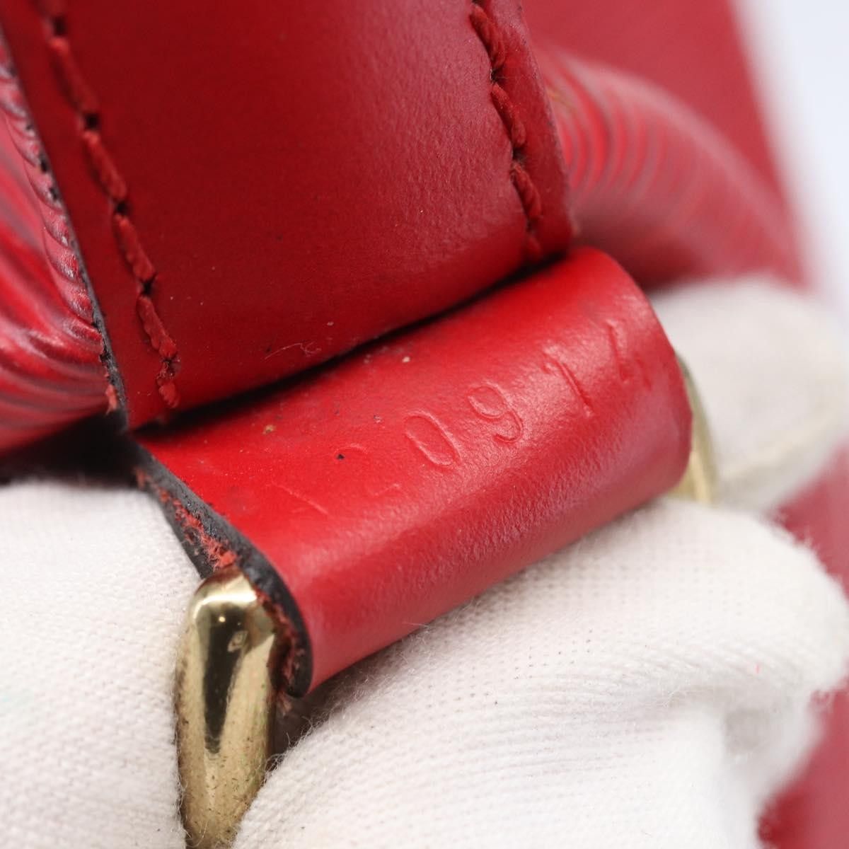 Louis Vuitton Louis Vuitton Petit Noe Handbag Epi Leather Size ONE SIZE - 7 Thumbnail