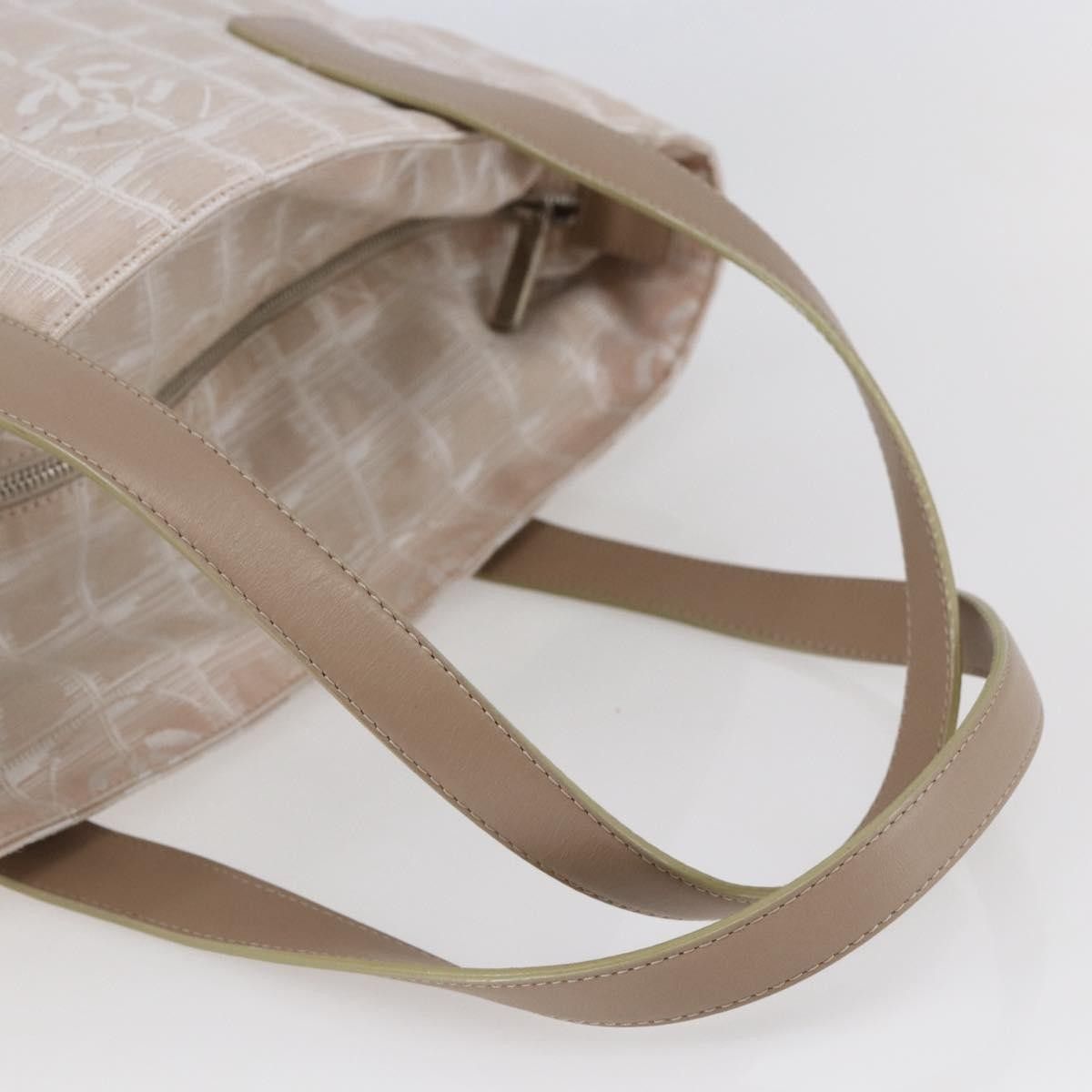 Chanel Chanel Travel Line Tote Nylon Size ONE SIZE - 8 Thumbnail