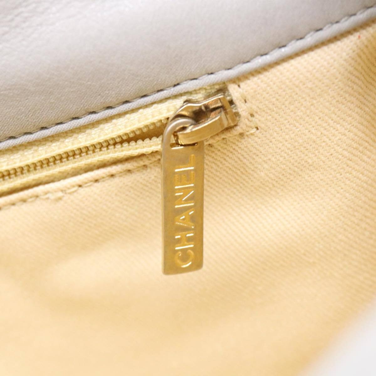 Chanel Chanel Coco Pleats Flap Bag Quilted Calfskin Size ONE SIZE - 13 Thumbnail