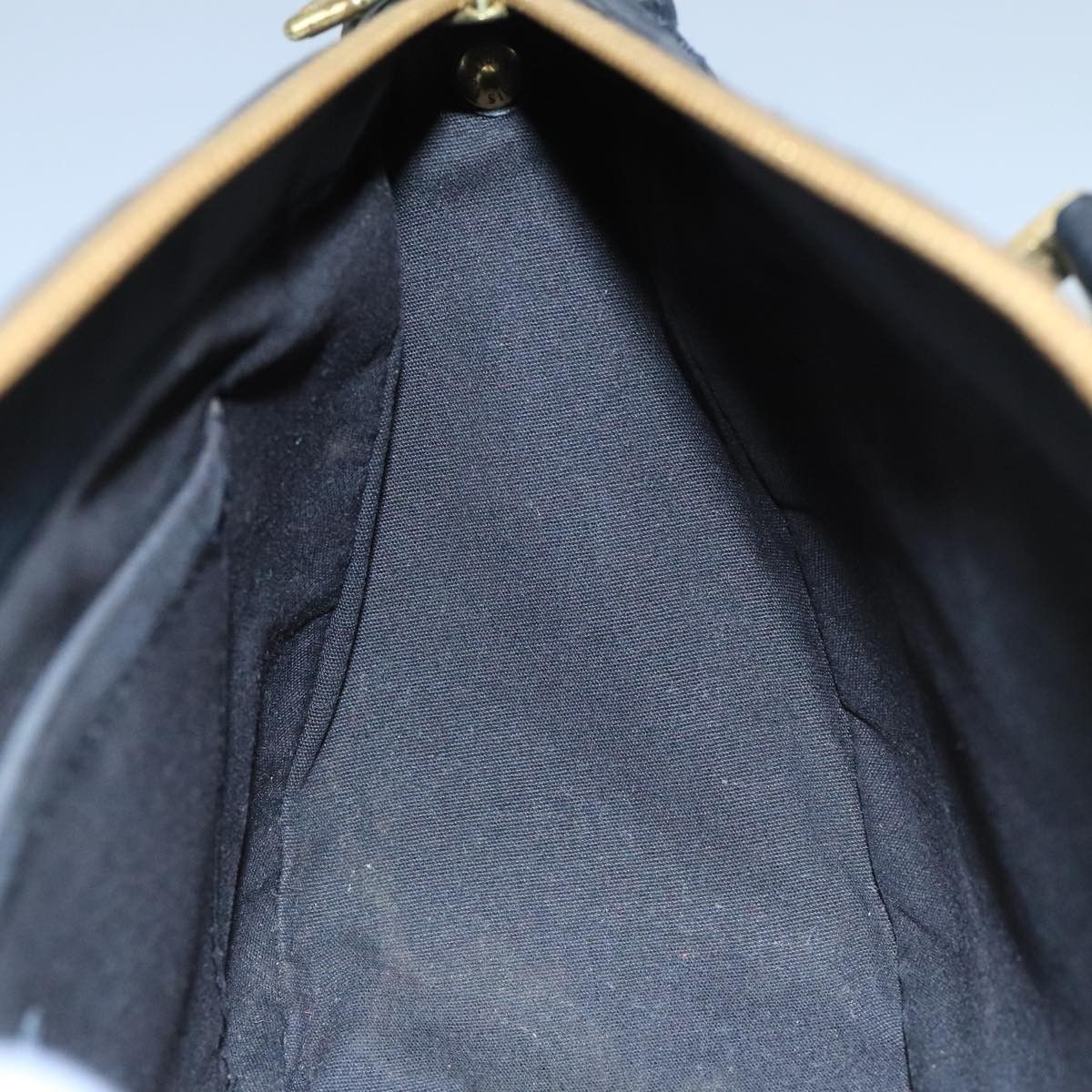 Louis Vuitton Louis Vuitton Dhanura Handbag Epi Leather Size ONE SIZE - 20 Thumbnail