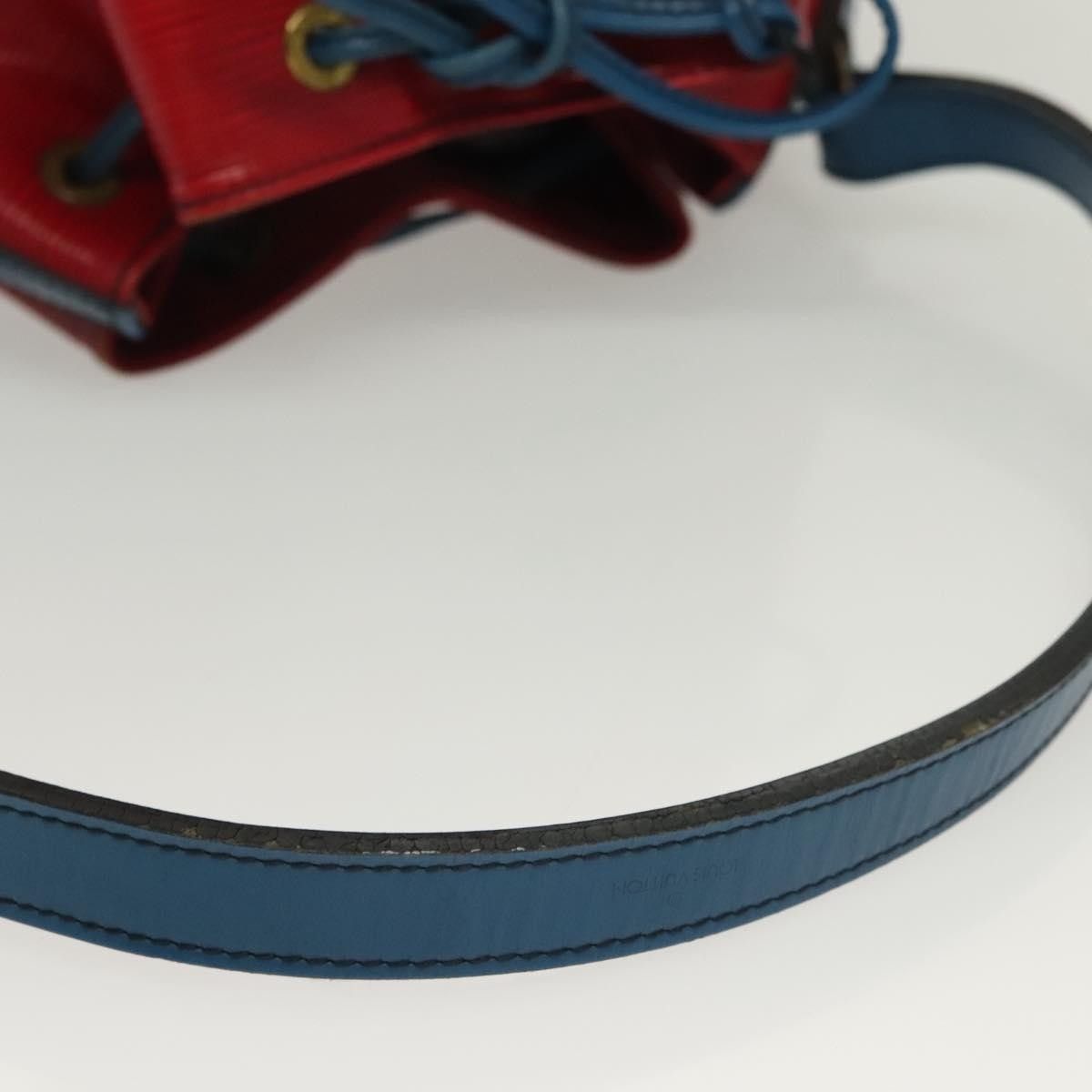 Louis Vuitton Louis Vuitton Petit Noe Epi Leather Size ONE SIZE - 16 Thumbnail