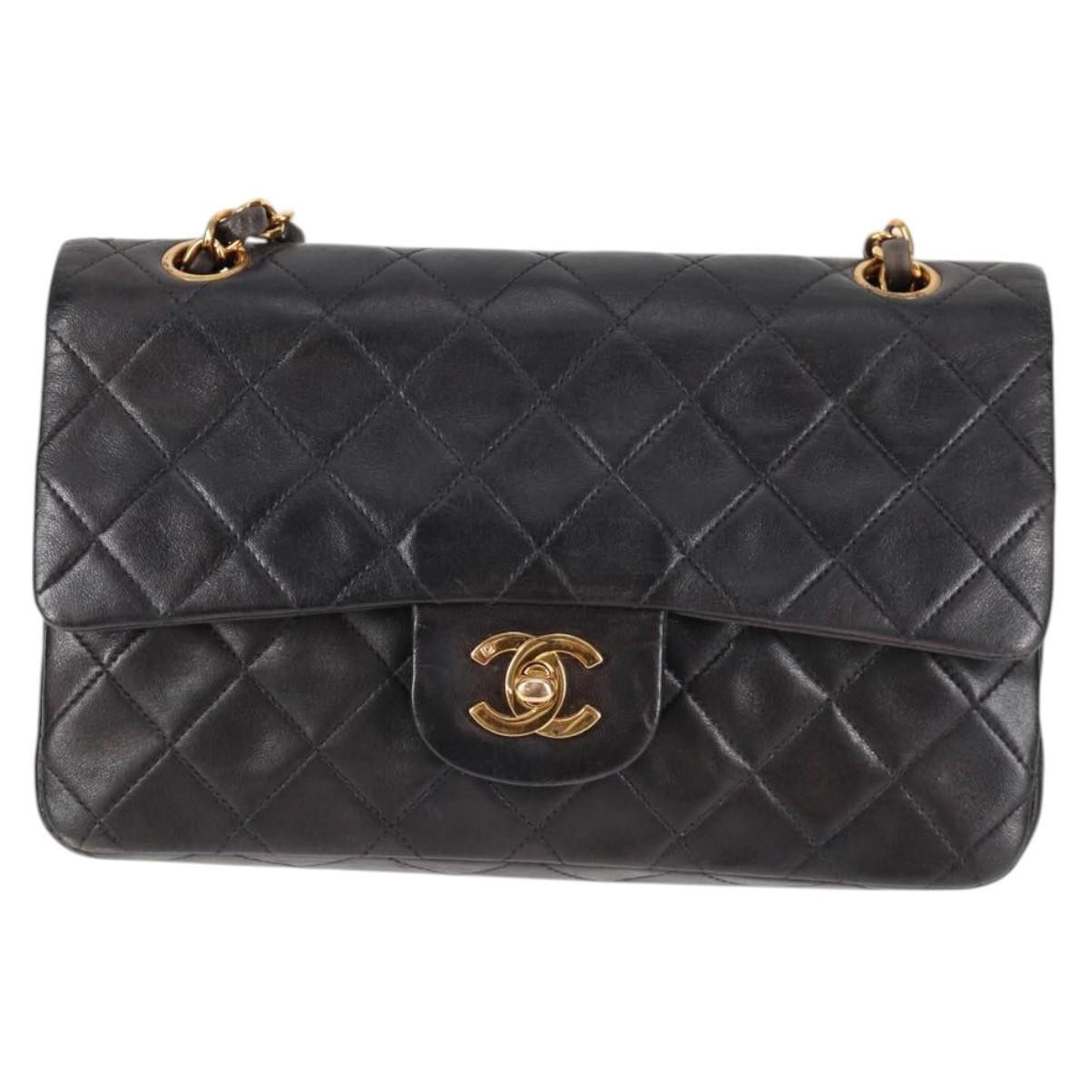 Chanel Chanel Vintage Classic Double Flap Bag Quilted Lambskin Size ONE SIZE - 2 Thumbnail