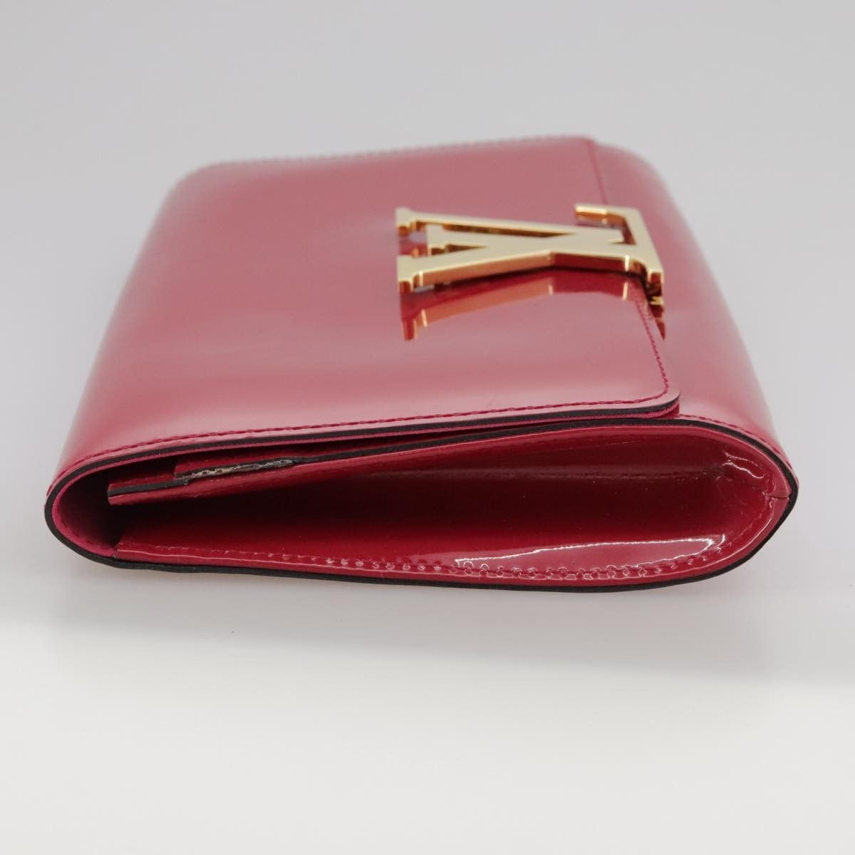Louis Vuitton Louis Vuitton Louise Clutch Patent Size ONE SIZE - 3 Thumbnail