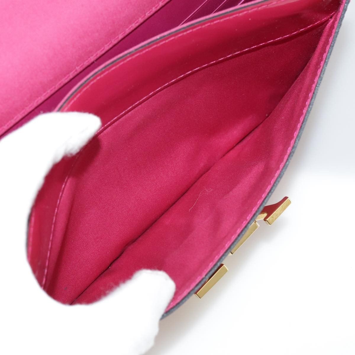 Louis Vuitton Louis Vuitton Louise Clutch Patent Size ONE SIZE - 19 Thumbnail