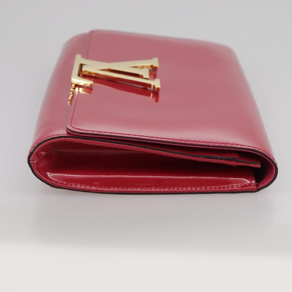 Louis Vuitton Louis Vuitton Louise Clutch Patent Size ONE SIZE - 4 Thumbnail