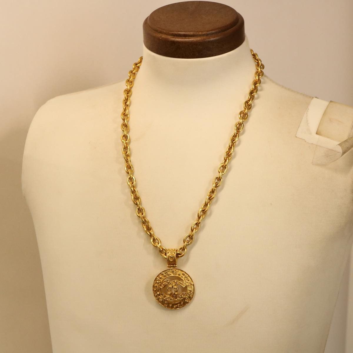 Chanel Chanel CC Open Heart Pendant Necklace Metal Size ONE SIZE - 5 Thumbnail