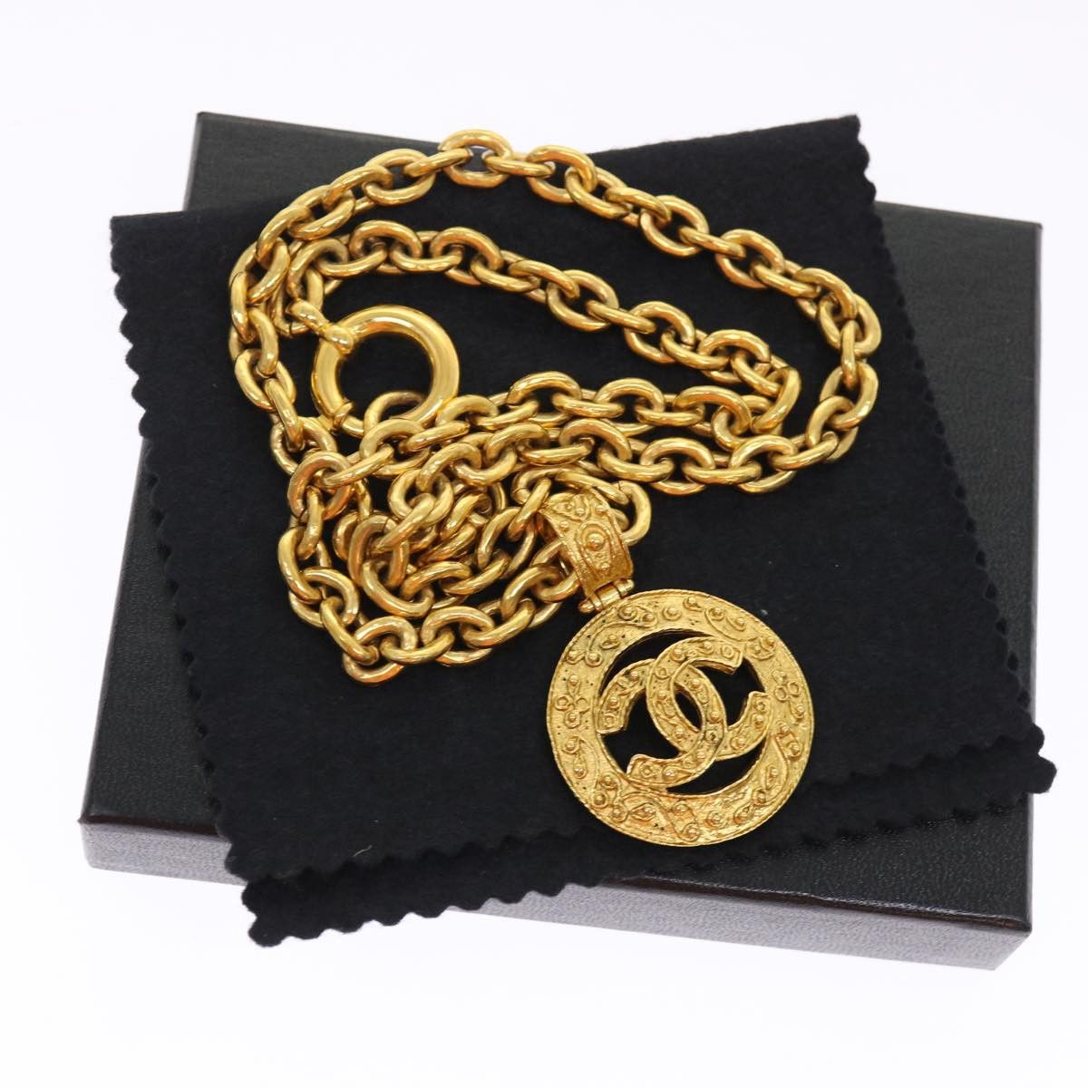 Chanel Chanel CC Open Heart Pendant Necklace Metal Size ONE SIZE - 6 Thumbnail