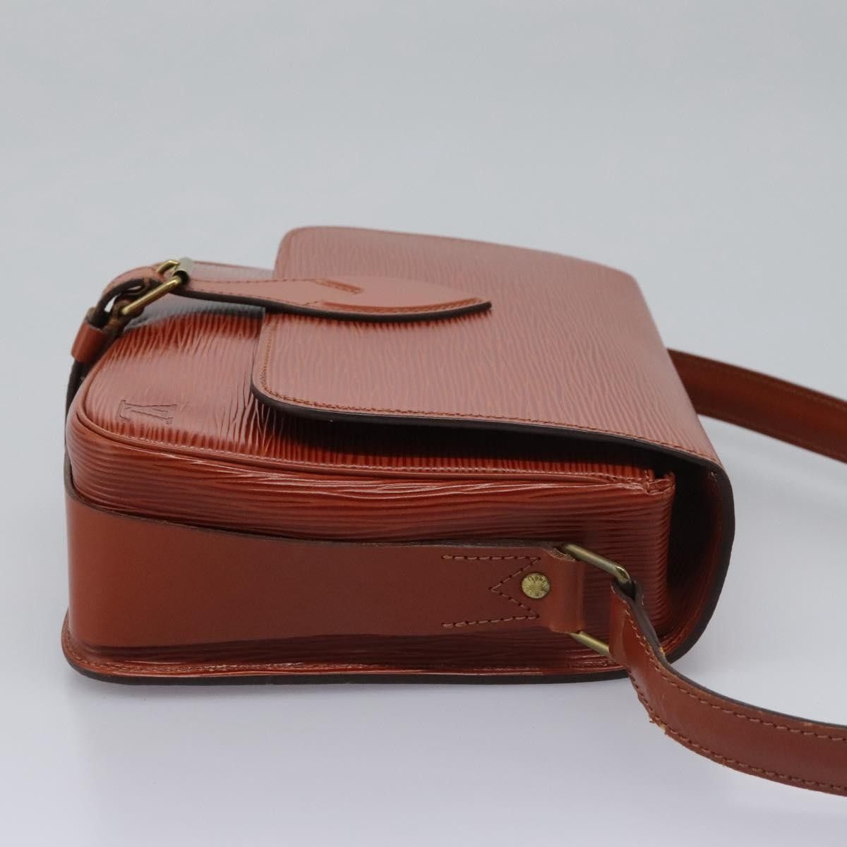 Louis Vuitton Louis Vuitton Cartouchiere Handbag Epi Leather Size ONE SIZE - 4 Thumbnail