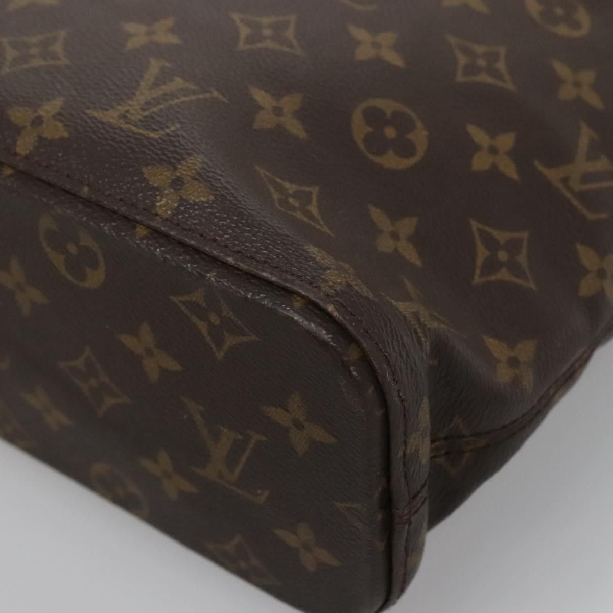 Louis Vuitton Louis Vuitton Luco Handbag Monogram Canvas Size ONE SIZE - 9 Thumbnail