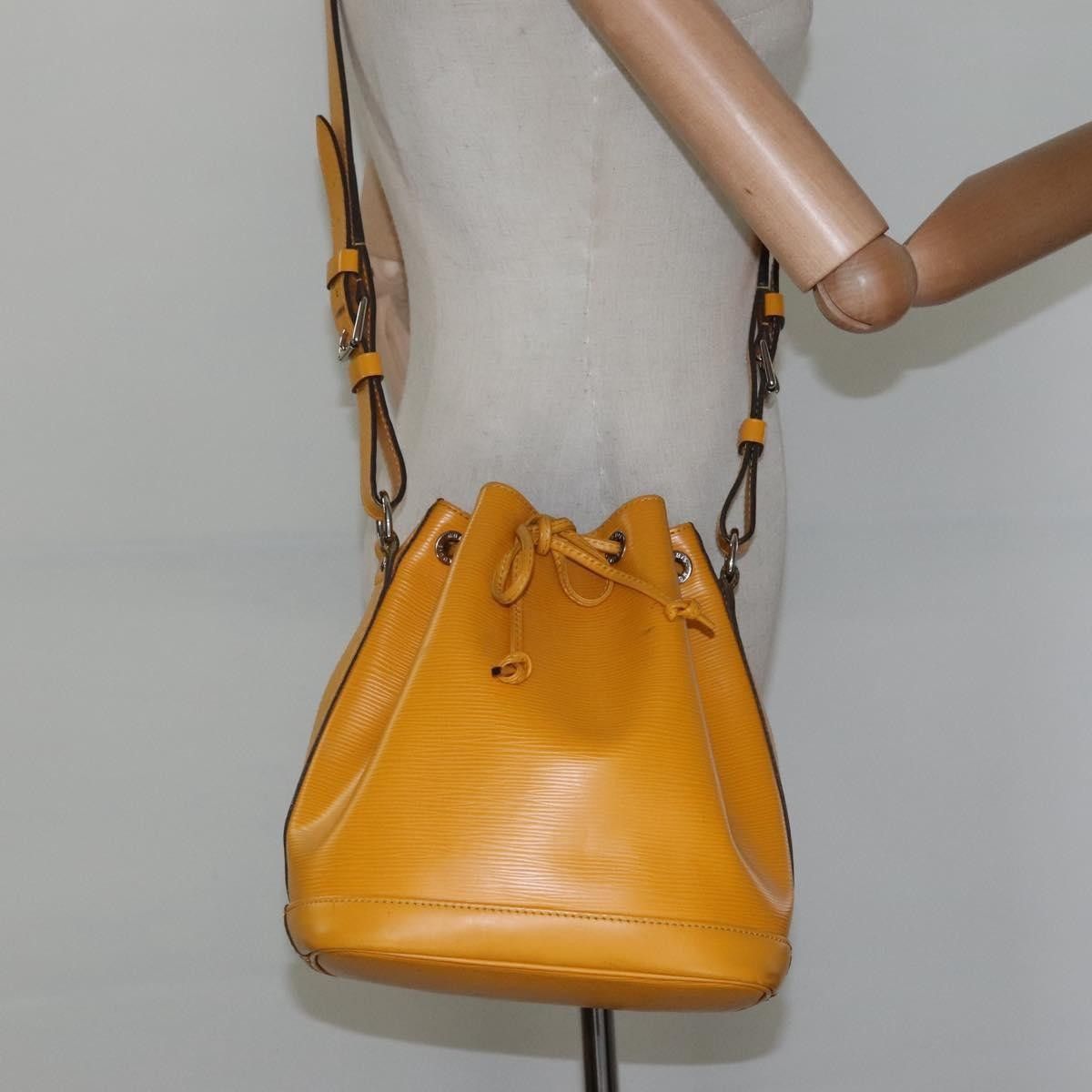 Louis Vuitton Louis Vuitton Noe Handbag Epi Leather Size ONE SIZE - 13 Thumbnail