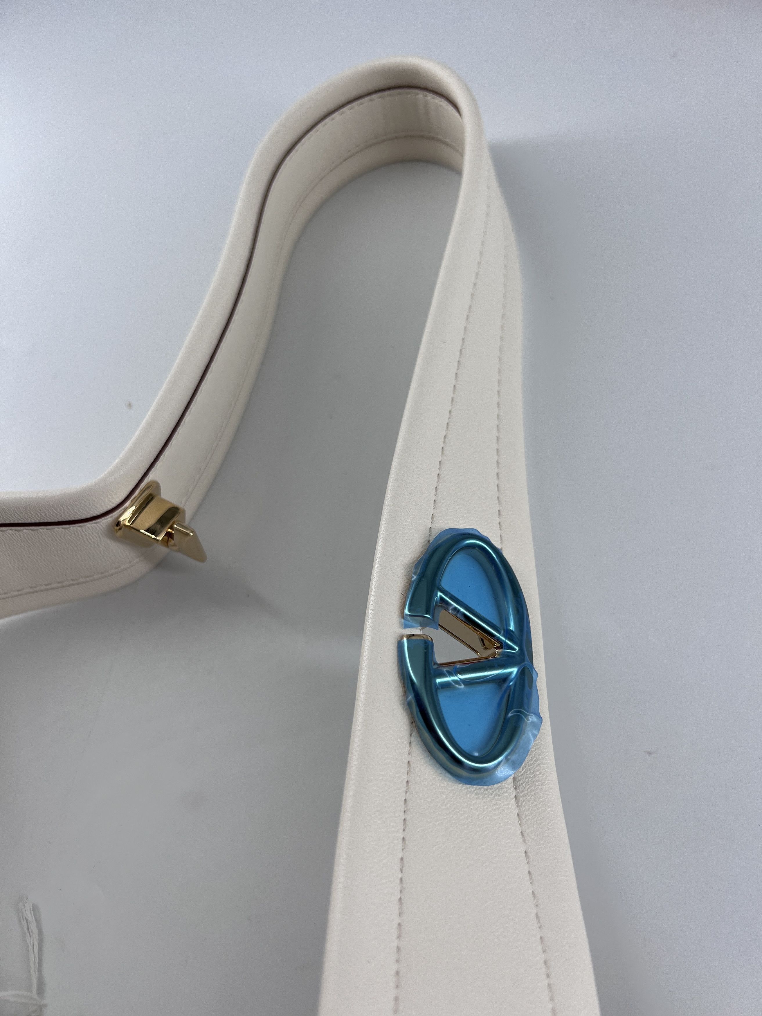 Valentino Valentino Garavani Ruffle Leather Size ONE SIZE - 6 Thumbnail