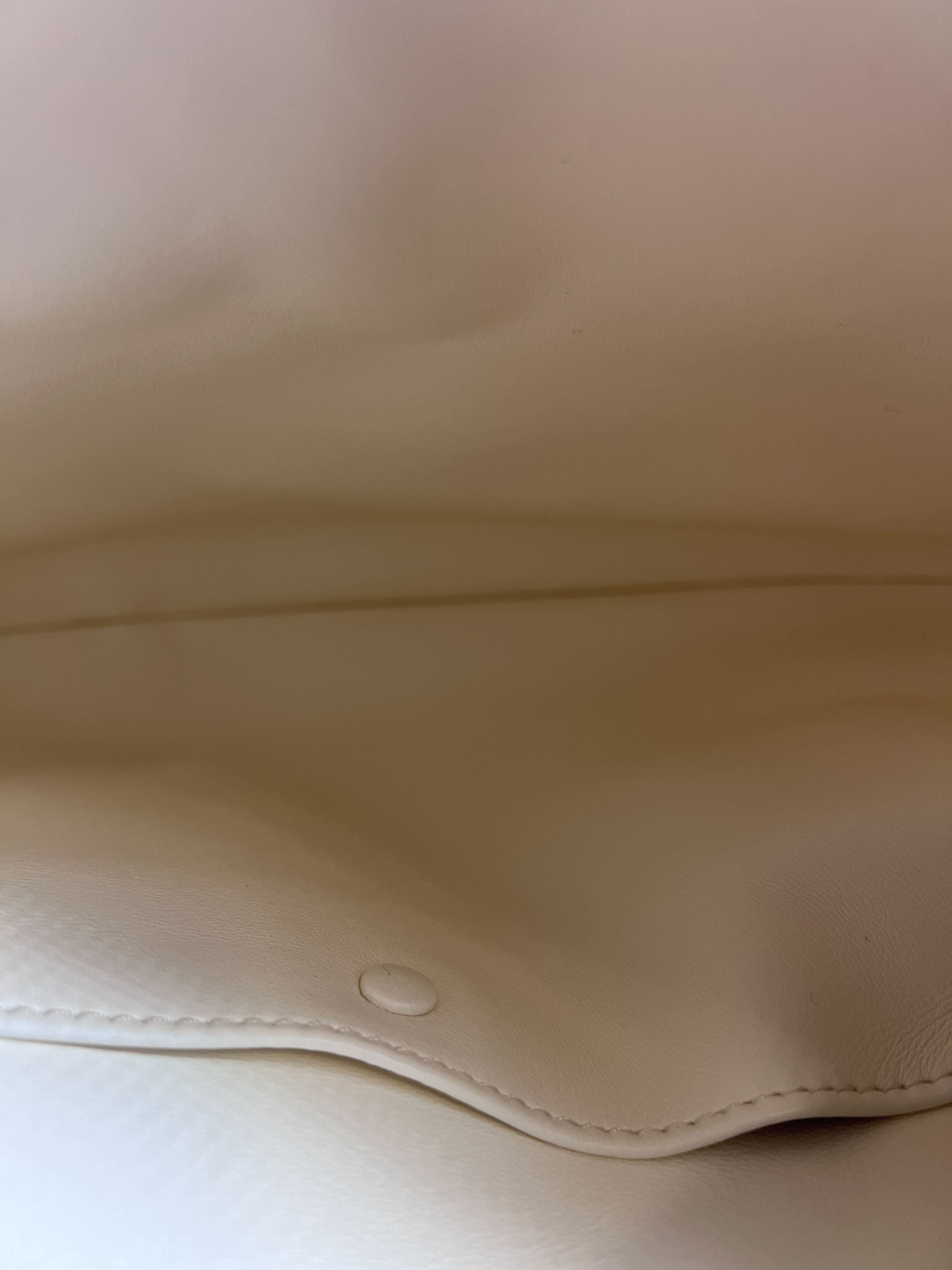Valentino Valentino Garavani Ruffle Leather Size ONE SIZE - 7 Thumbnail