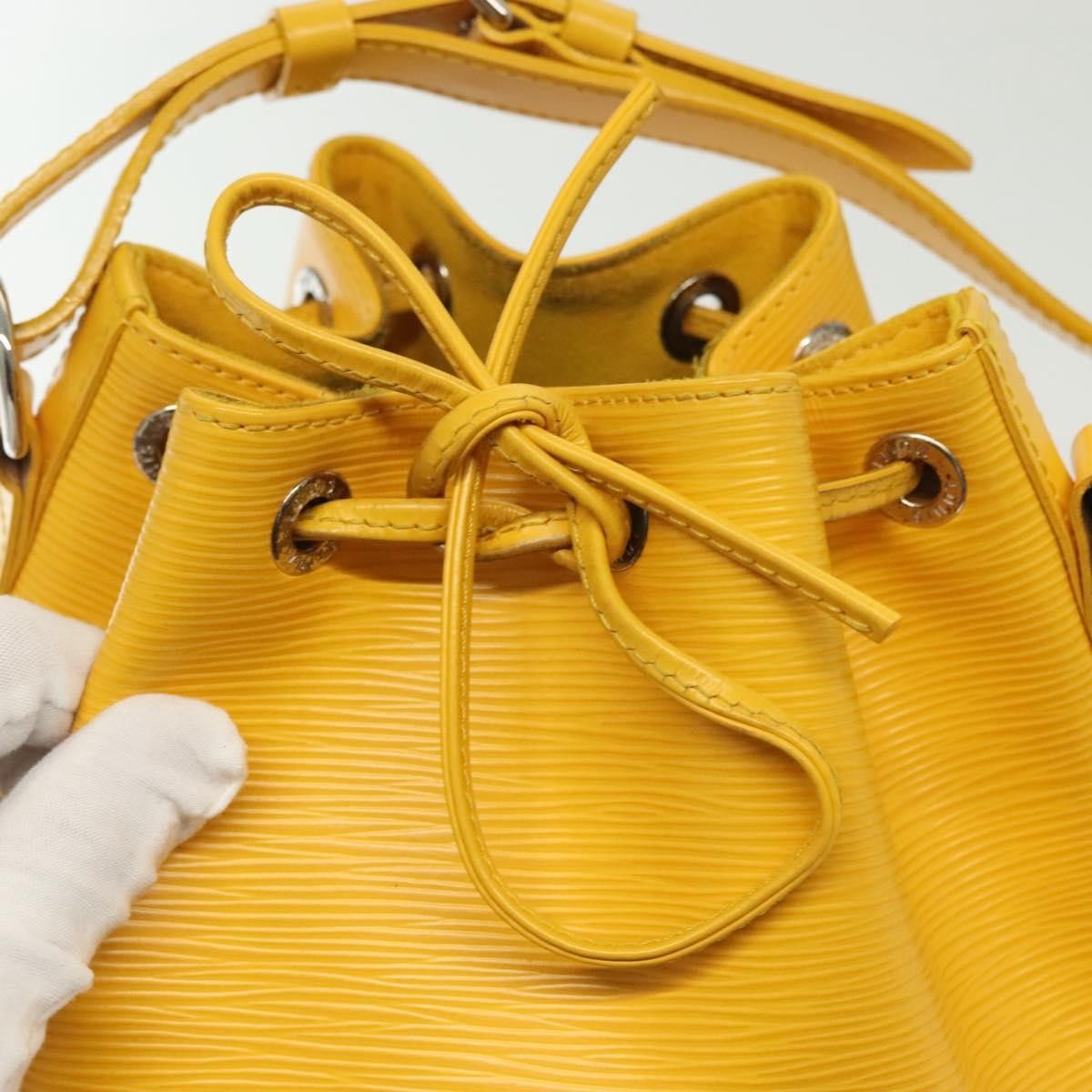 Louis Vuitton Louis Vuitton Noe Handbag Epi Leather Size ONE SIZE - 13 Thumbnail