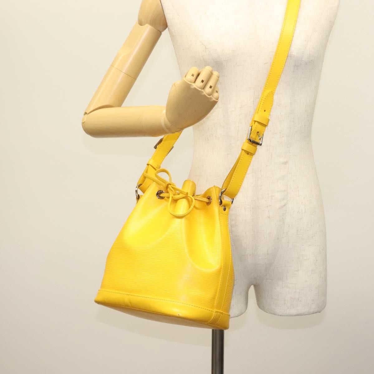 Louis Vuitton Louis Vuitton Noe Handbag Epi Leather Size ONE SIZE - 15 Thumbnail