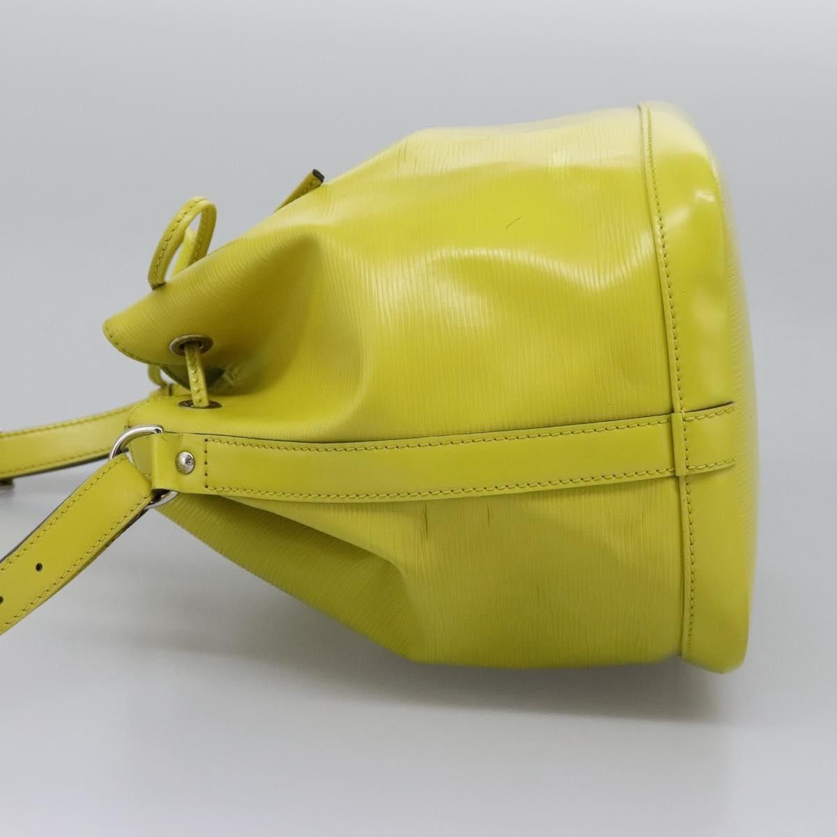 Louis Vuitton Louis Vuitton Petit Noe Handbag Epi Leather Size ONE SIZE - 3 Thumbnail