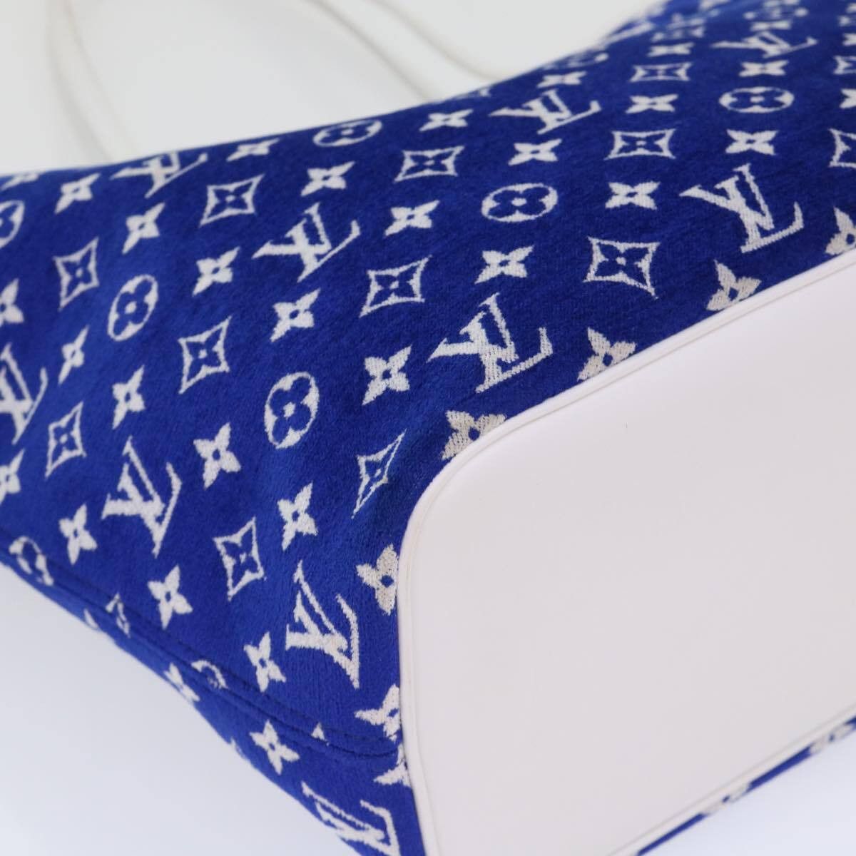 Louis Vuitton Louis Vuitton Neverfull NM Tote LV Match Monogram Jacquard Velvet Size ONE SIZE - 10 Thumbnail
