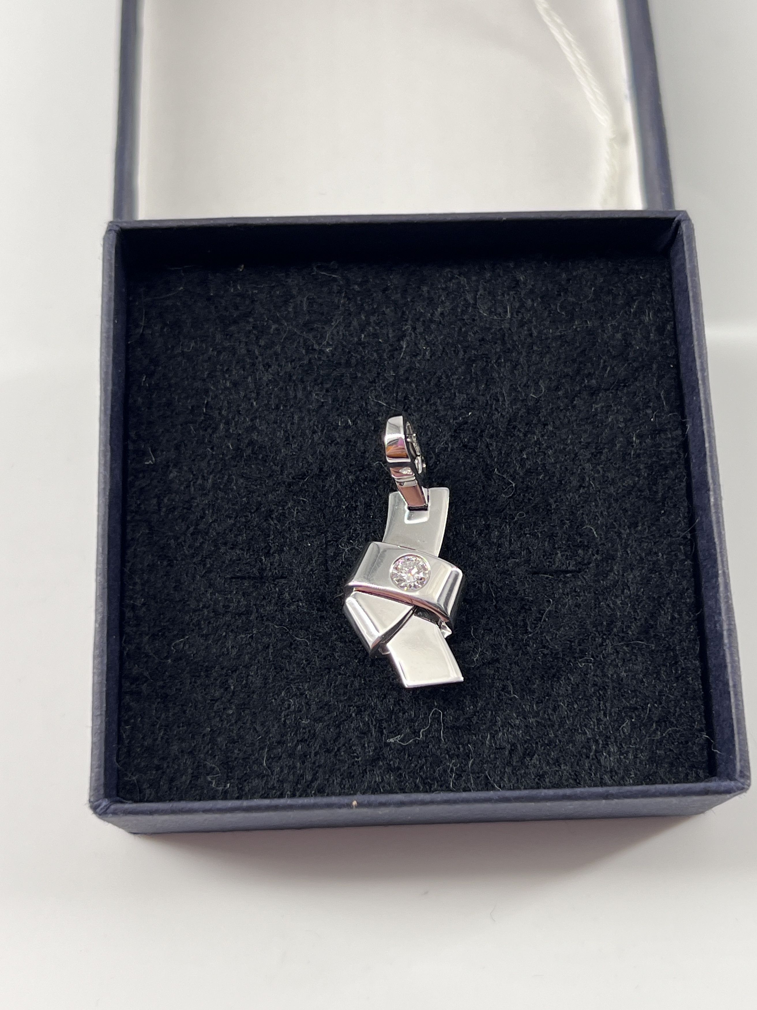 Cartier Cartier Knot Pendant Silver Size ONE SIZE - 5 Thumbnail