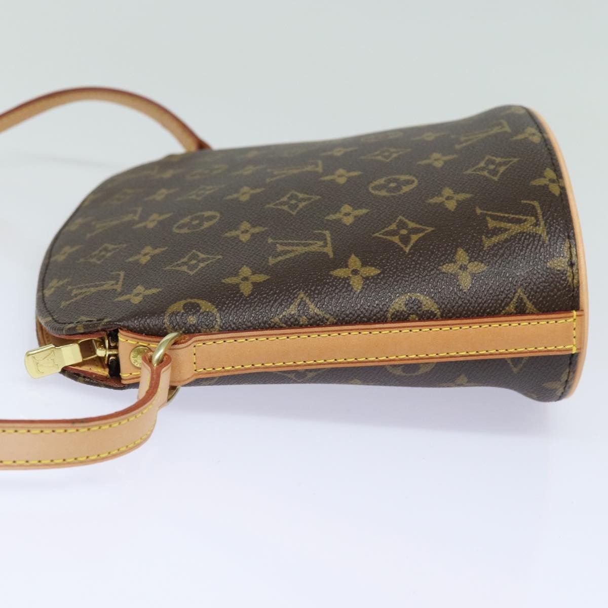 Louis Vuitton Louis Vuitton Drouot Handbag Monogram Canvas Size ONE SIZE - 4 Thumbnail