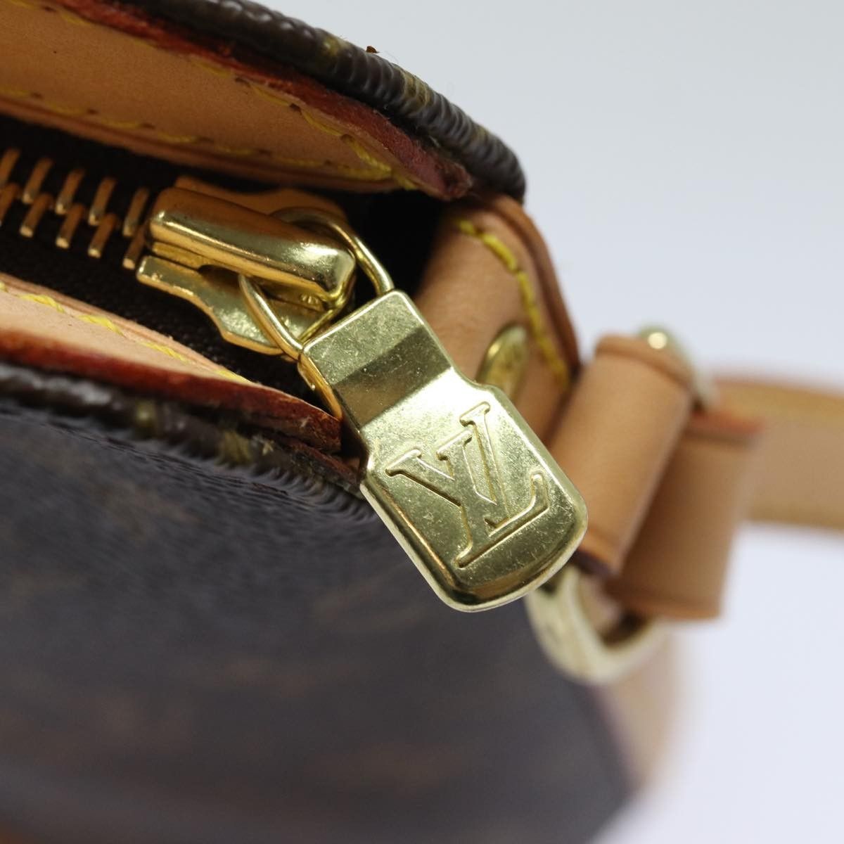Louis Vuitton Louis Vuitton Drouot Handbag Monogram Canvas Size ONE SIZE - 13 Thumbnail