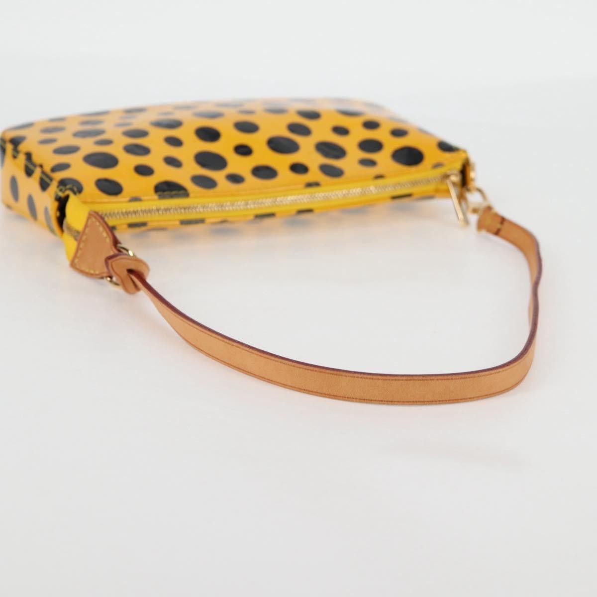 Louis Vuitton Louis Vuitton Pochette Accessoires Yayoi Kusama Painted Dots Monogram vernis Size ONE SIZE - 8 Thumbnail