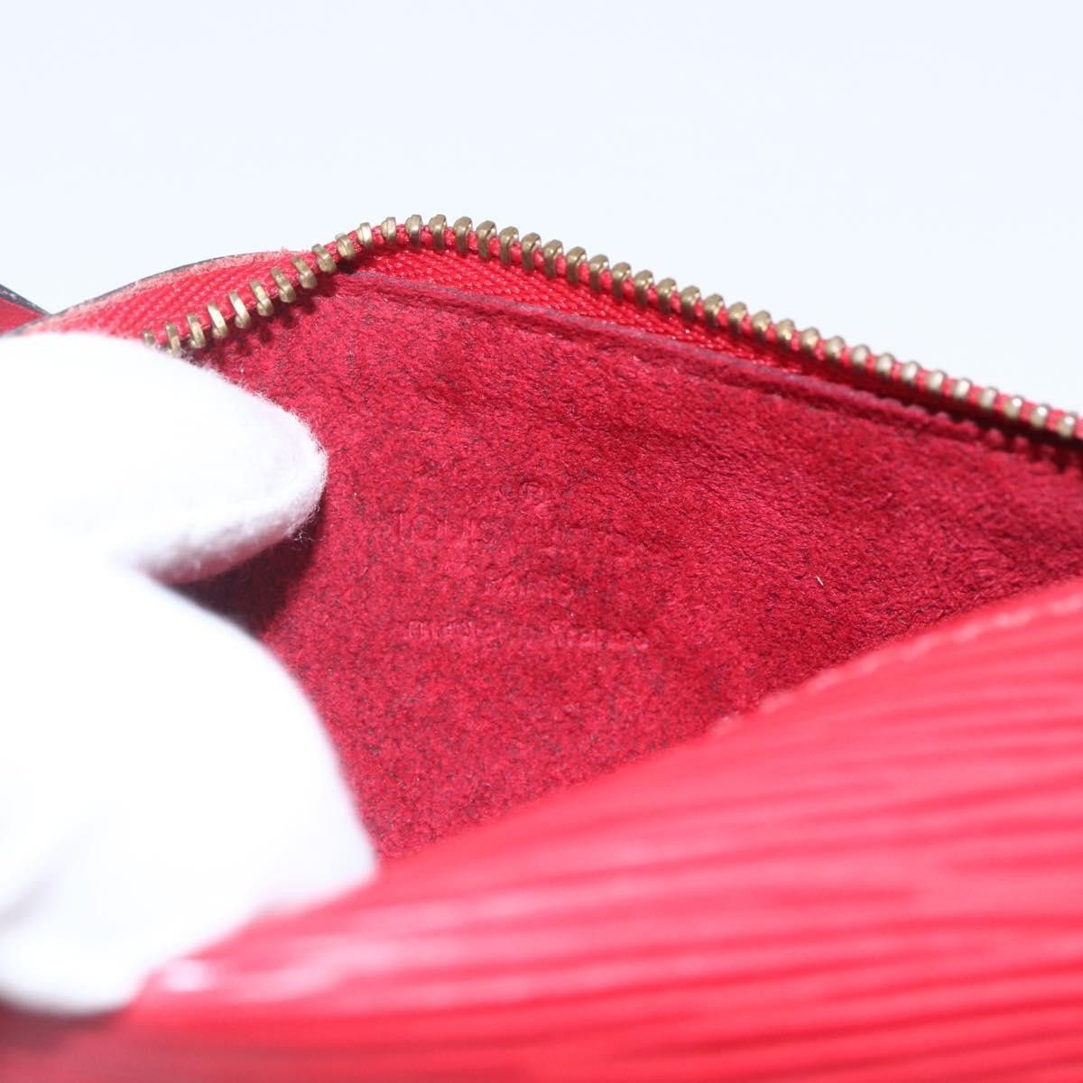 Louis Vuitton Louis Vuitton Soufflot Pochette Epi Leather Size ONE SIZE - 6 Thumbnail