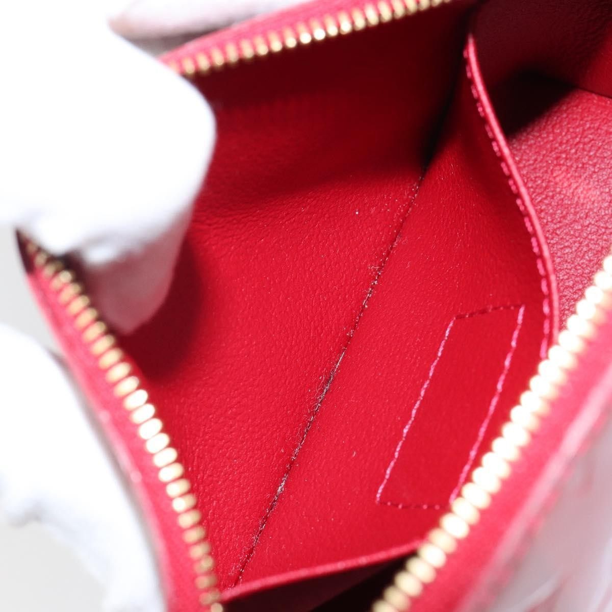 Louis Vuitton Louis Vuitton Cosmetic Size ONE SIZE - 16 Thumbnail