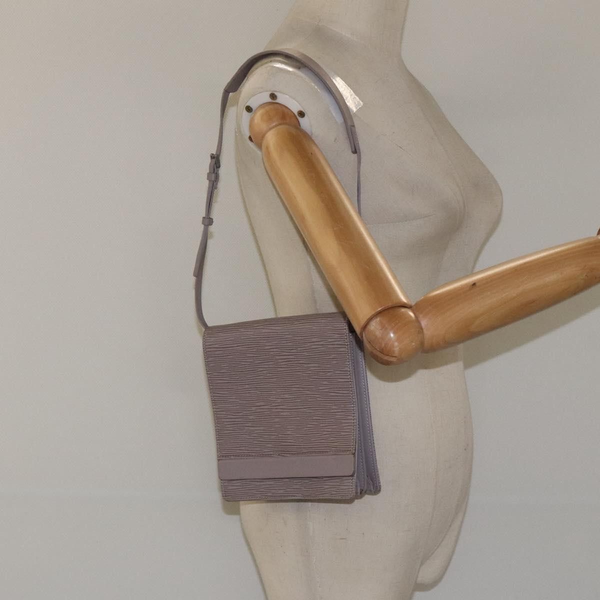 Louis Vuitton Louis Vuitton Biarritz Shoulder Bag Epi Leather Size ONE SIZE - 13 Thumbnail
