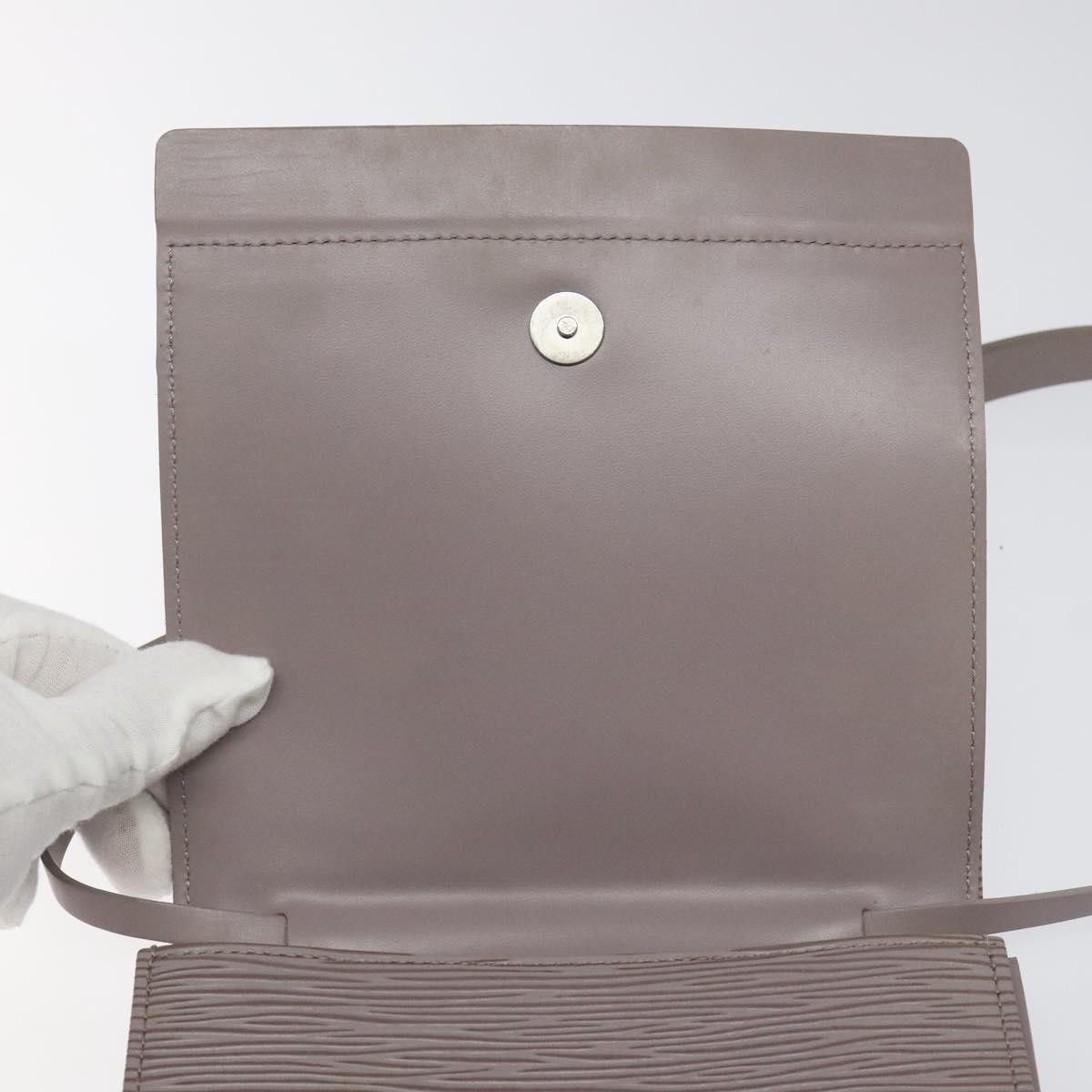 Louis Vuitton Louis Vuitton Biarritz Shoulder Bag Epi Leather Size ONE SIZE - 17 Thumbnail
