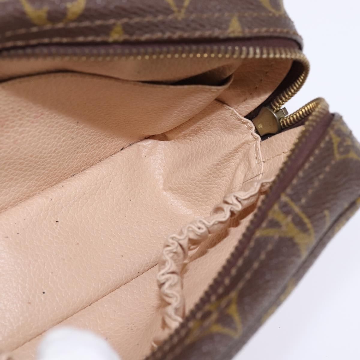 Louis Vuitton Louis Vuitton Trousse Toiletry Pouch Monogram Canvas Size ONE SIZE - 17 Thumbnail