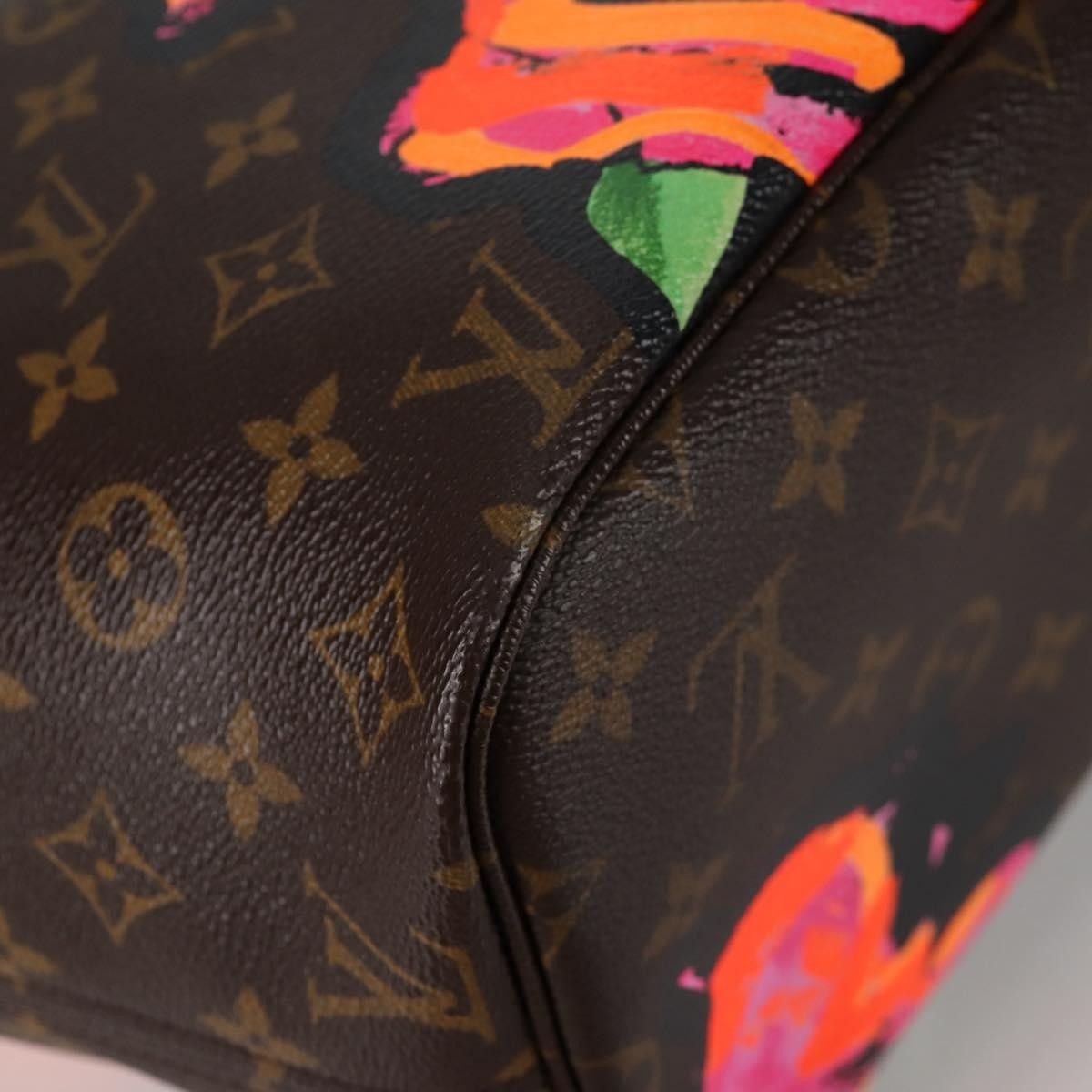 Louis Vuitton Louis Vuitton Neverfull Tote Limited Edition Monogram Roses Size ONE SIZE - 13 Thumbnail