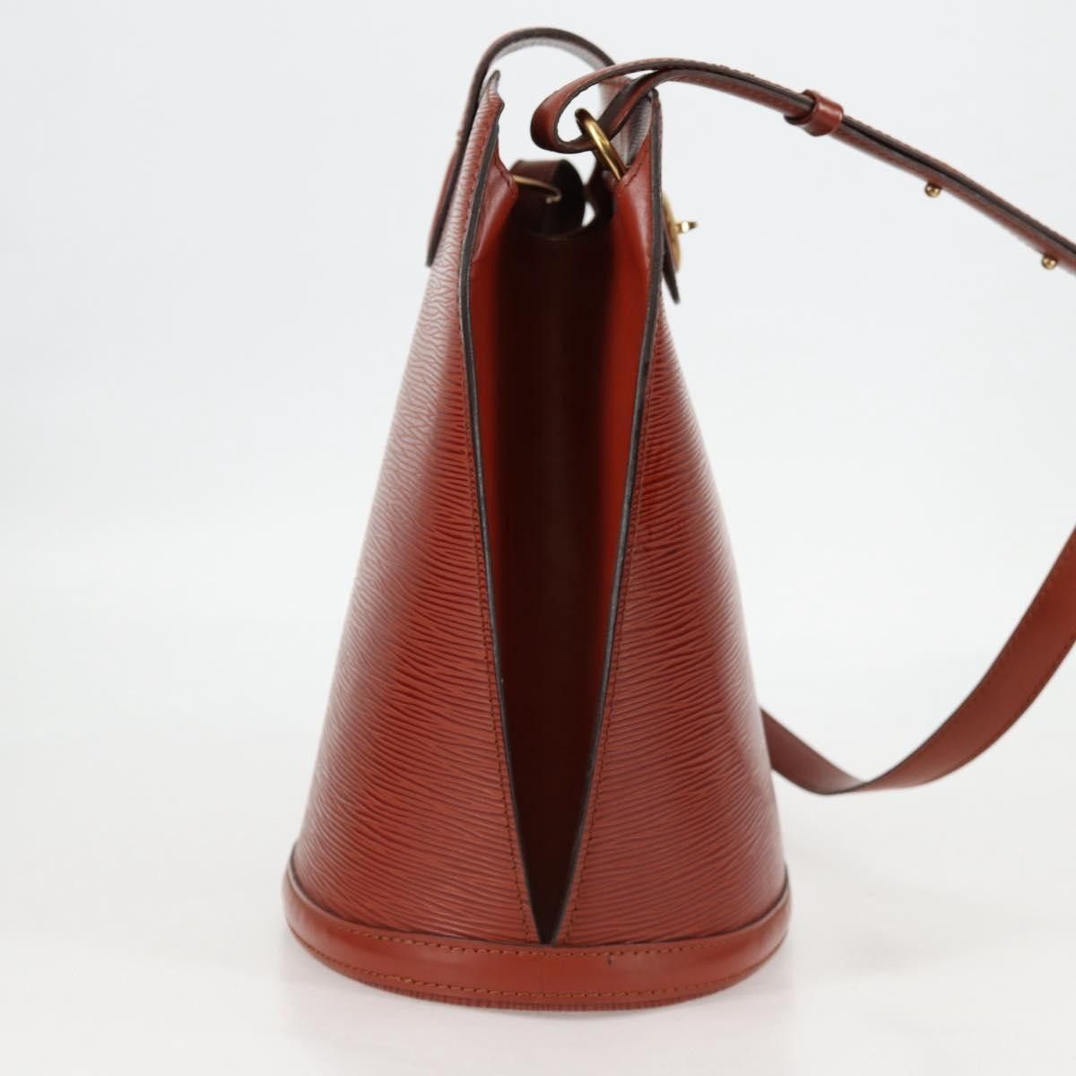 Louis Vuitton Louis Vuitton Cluny Shoulder Bag Epi Leather Size ONE SIZE - 3 Thumbnail