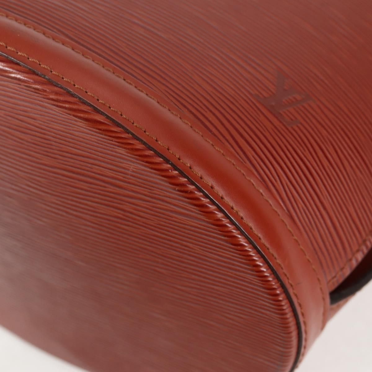 Louis Vuitton Louis Vuitton Cluny Shoulder Bag Epi Leather Size ONE SIZE - 10 Thumbnail