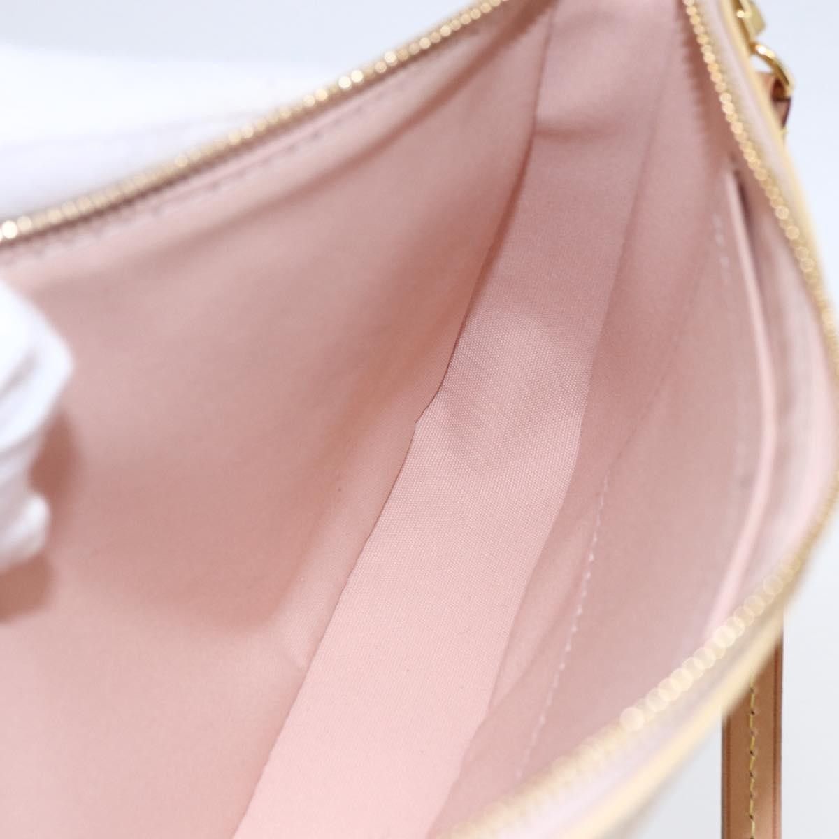 Louis Vuitton Louis Vuitton Pochette Accessoires Patent Leather Size ONE SIZE - 21 Thumbnail