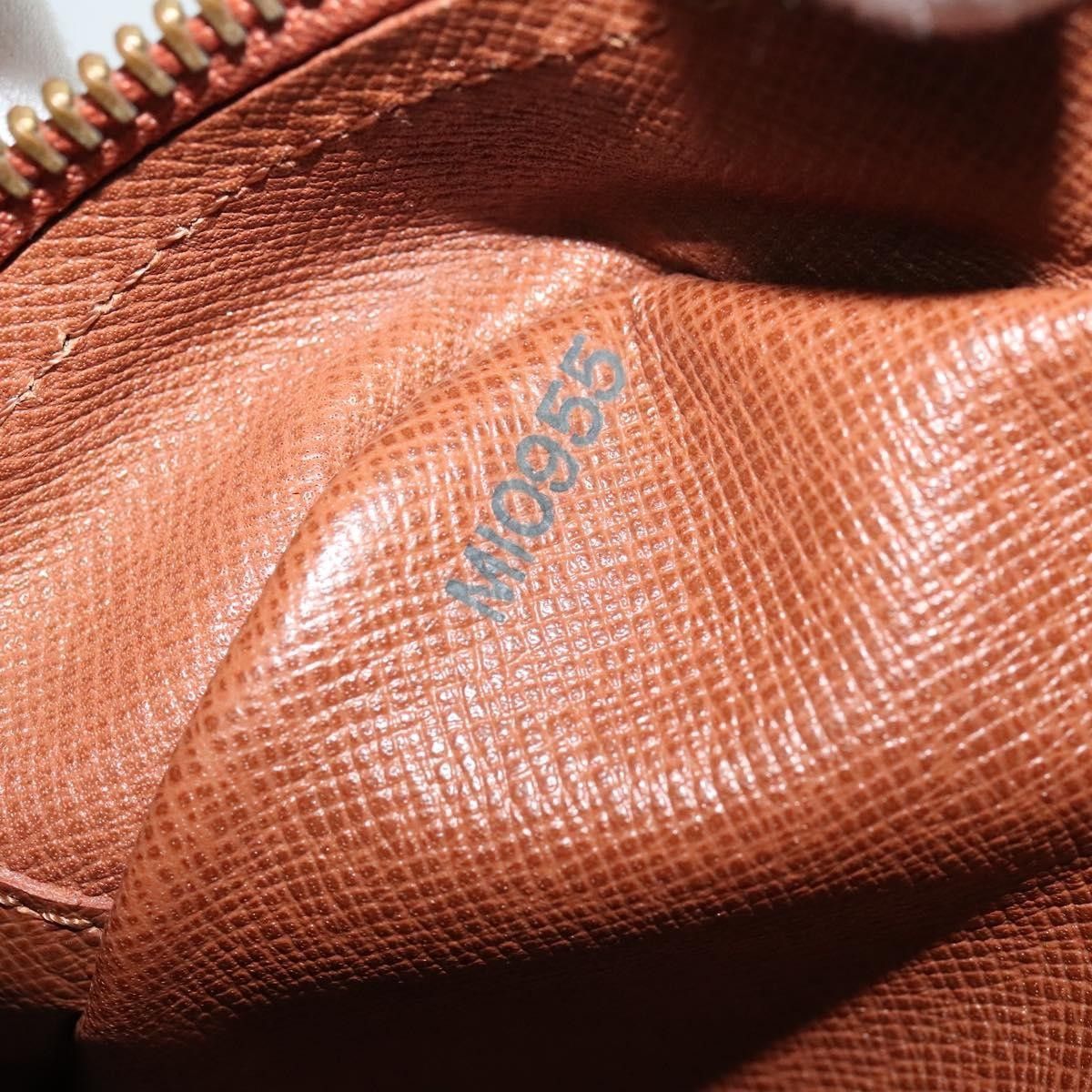 Louis Vuitton Louis Vuitton Trocadero Handbag Epi Leather Size ONE SIZE - 7 Thumbnail