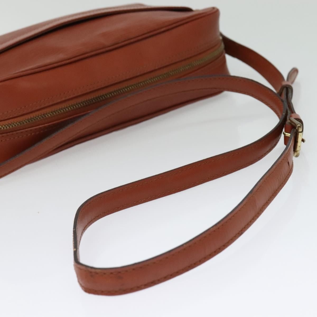 Louis Vuitton Louis Vuitton Trocadero Handbag Epi Leather Size ONE SIZE - 17 Thumbnail