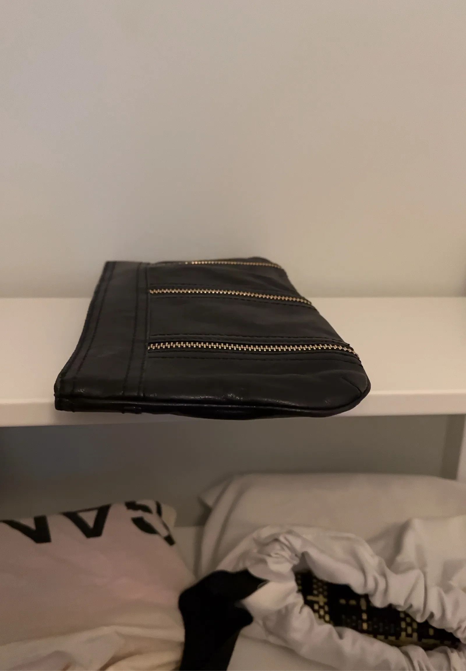 Michael Kors Michael Kors Clutch. bag Size ONE SIZE - 2 Thumbnail