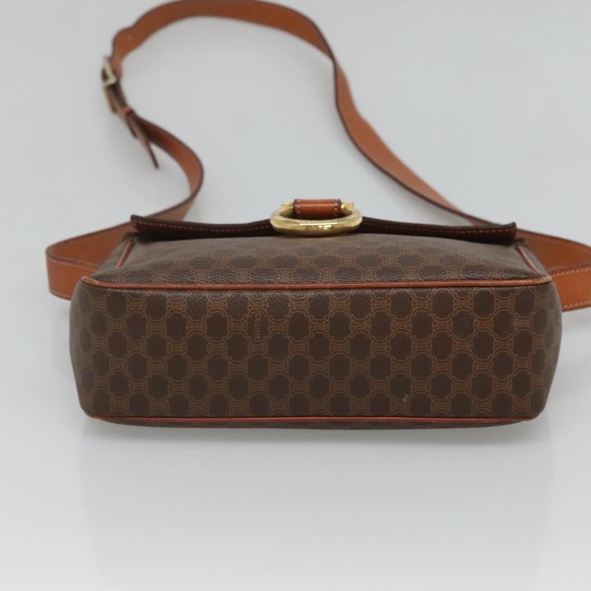 Celine Celine Vintage Macadam Shoulder Bag Canvas and Leather Size ONE SIZE - 14 Thumbnail