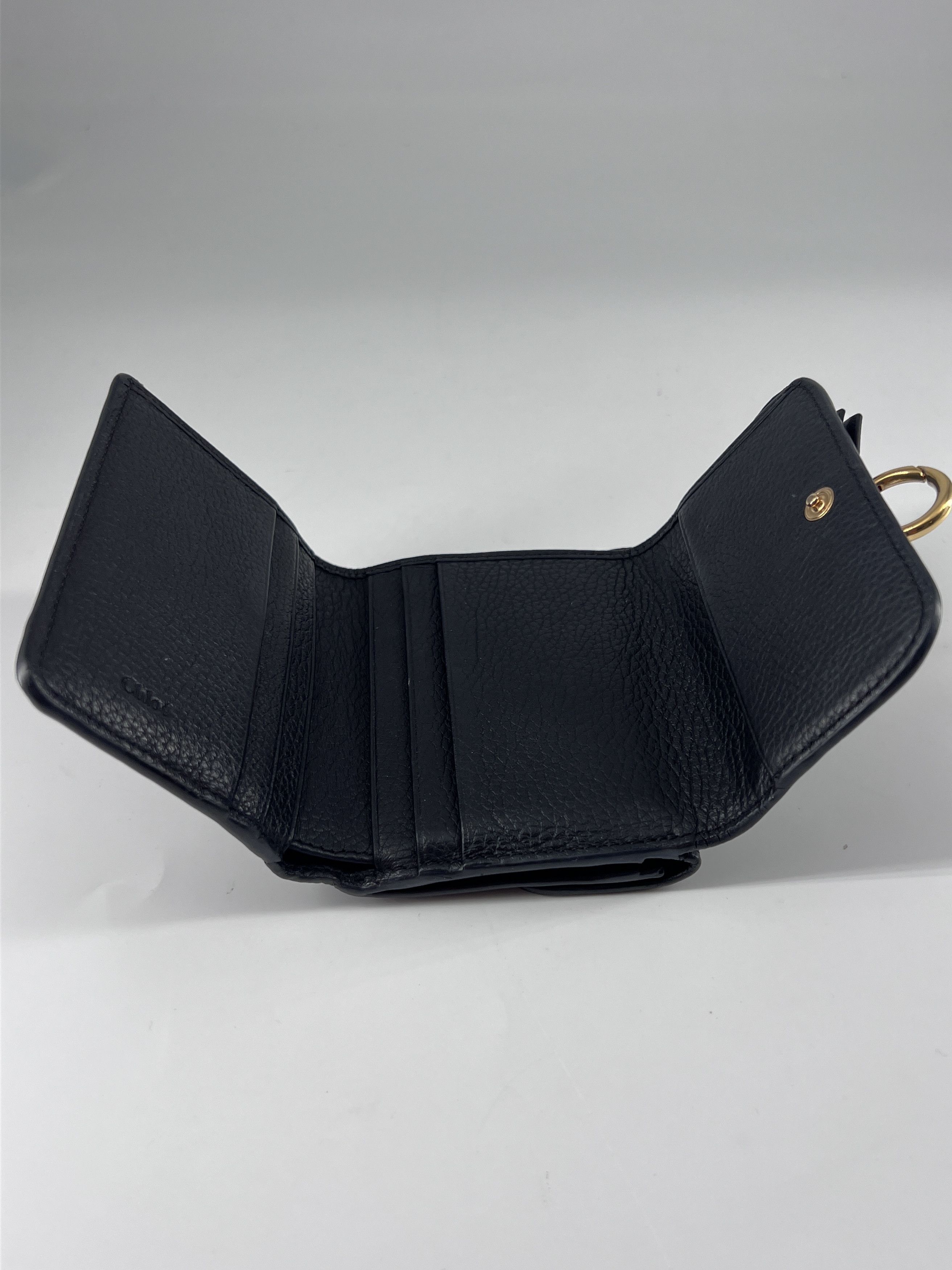 Chloe Chloe Alphabet Chain Clutch Bag Leather Size ONE SIZE - 7 Thumbnail